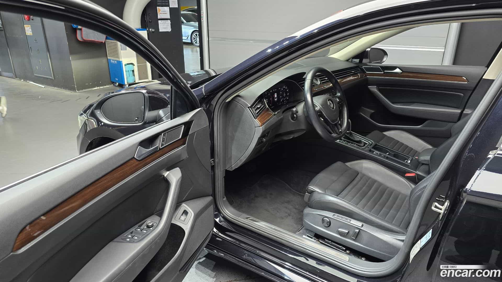 Passat Volkswagen 2018.4-INNER-010