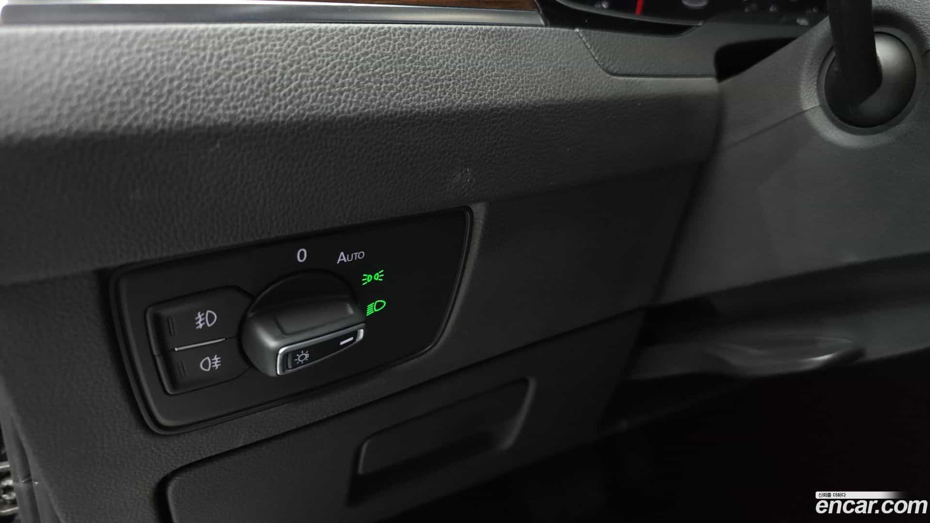 Passat Volkswagen 2018.4-OPTION-024