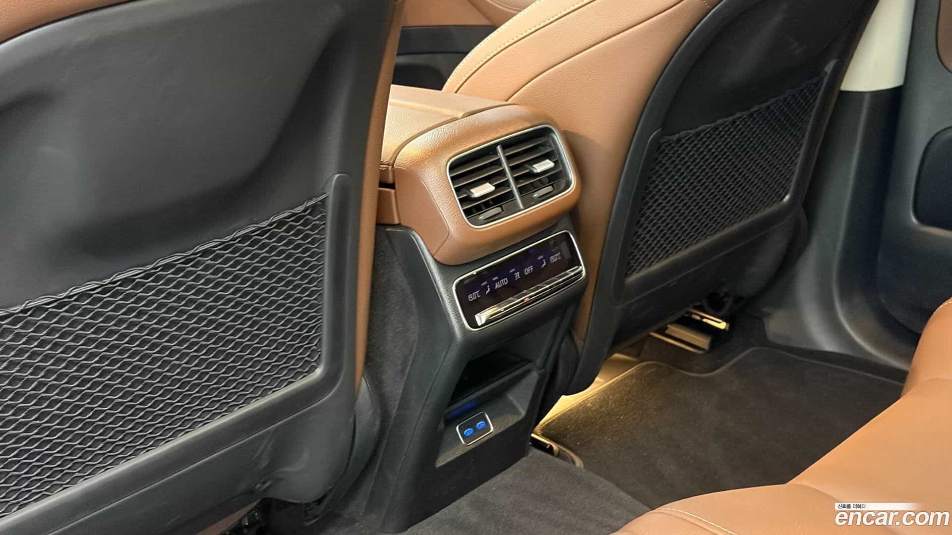 GLE-Class Mercedes-Benz 2025.4-OPTION-017