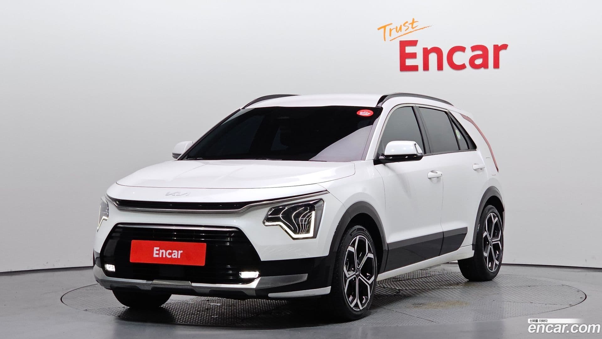 Main__Slider__Photo:Niro Kia 2022.6-0
