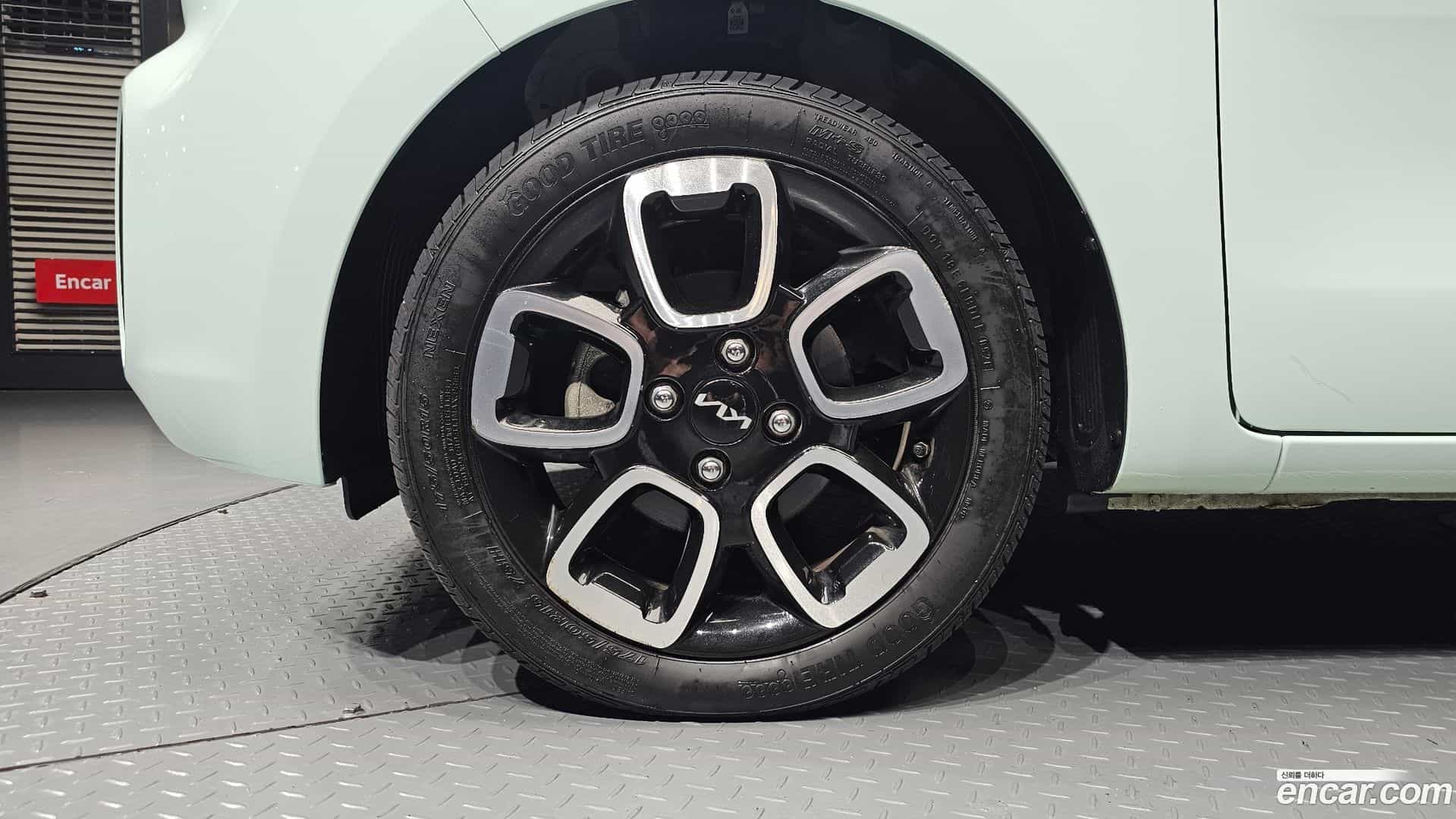RAY Kia 2022.4-OUTER-005