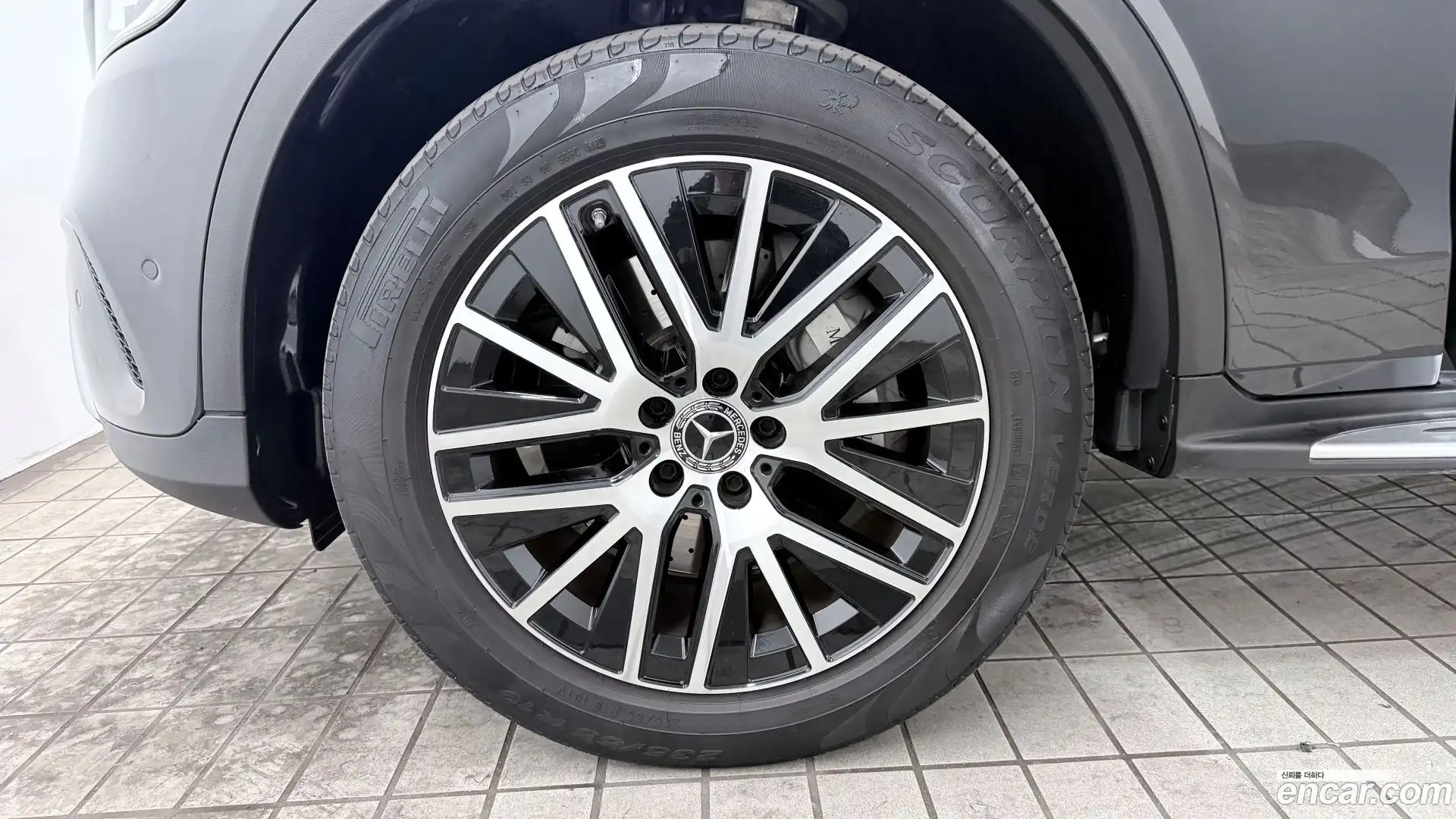 GLC-Class Mercedes-Benz 2021.4-OUTER-005