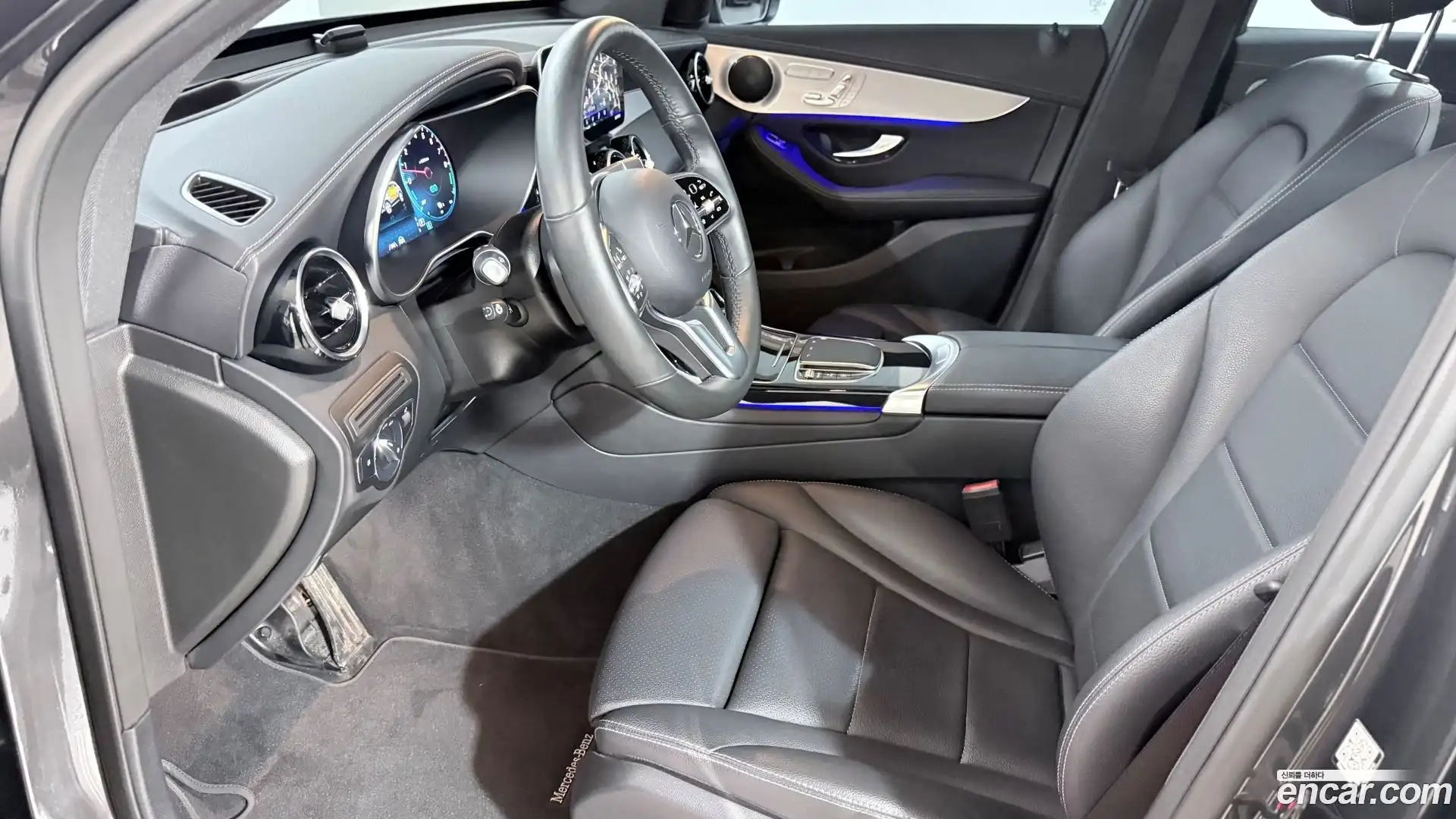 GLC-Class Mercedes-Benz 2021.4-OPTION-018