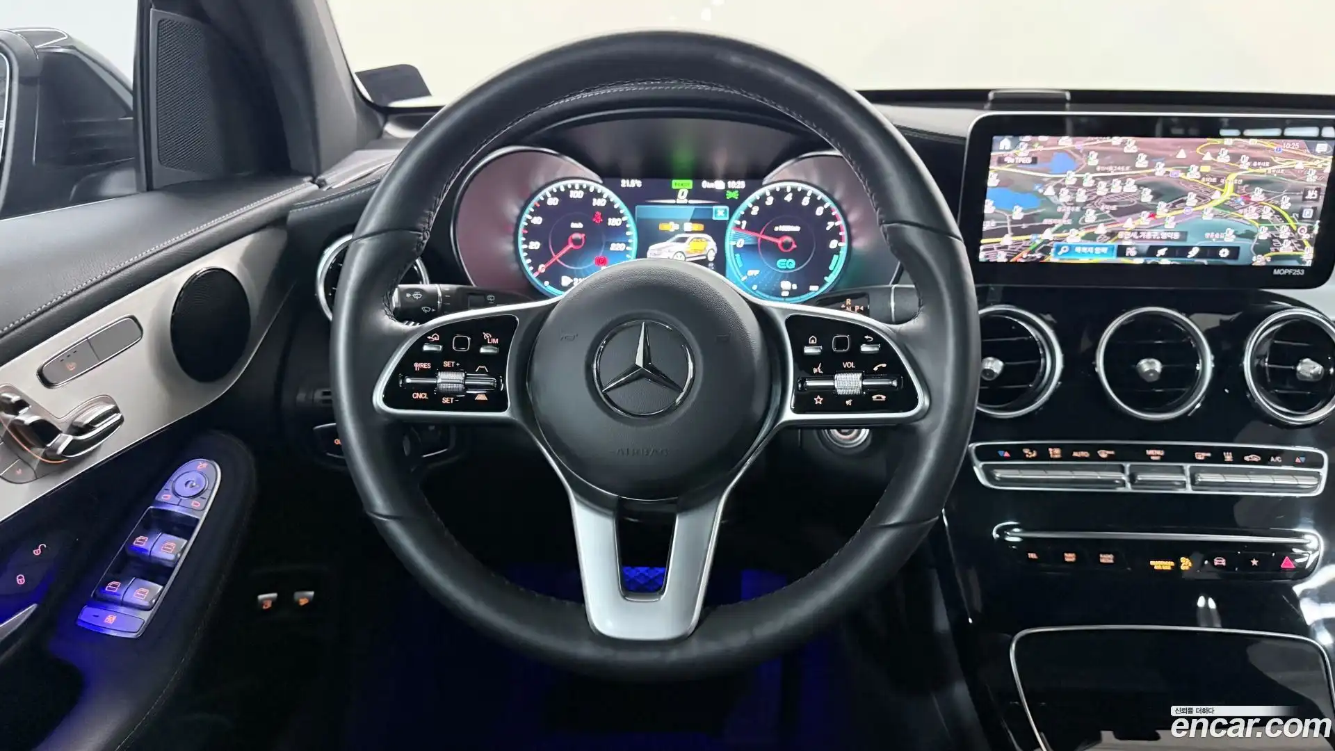 GLC-Class Mercedes-Benz 2021.4-OPTION-022