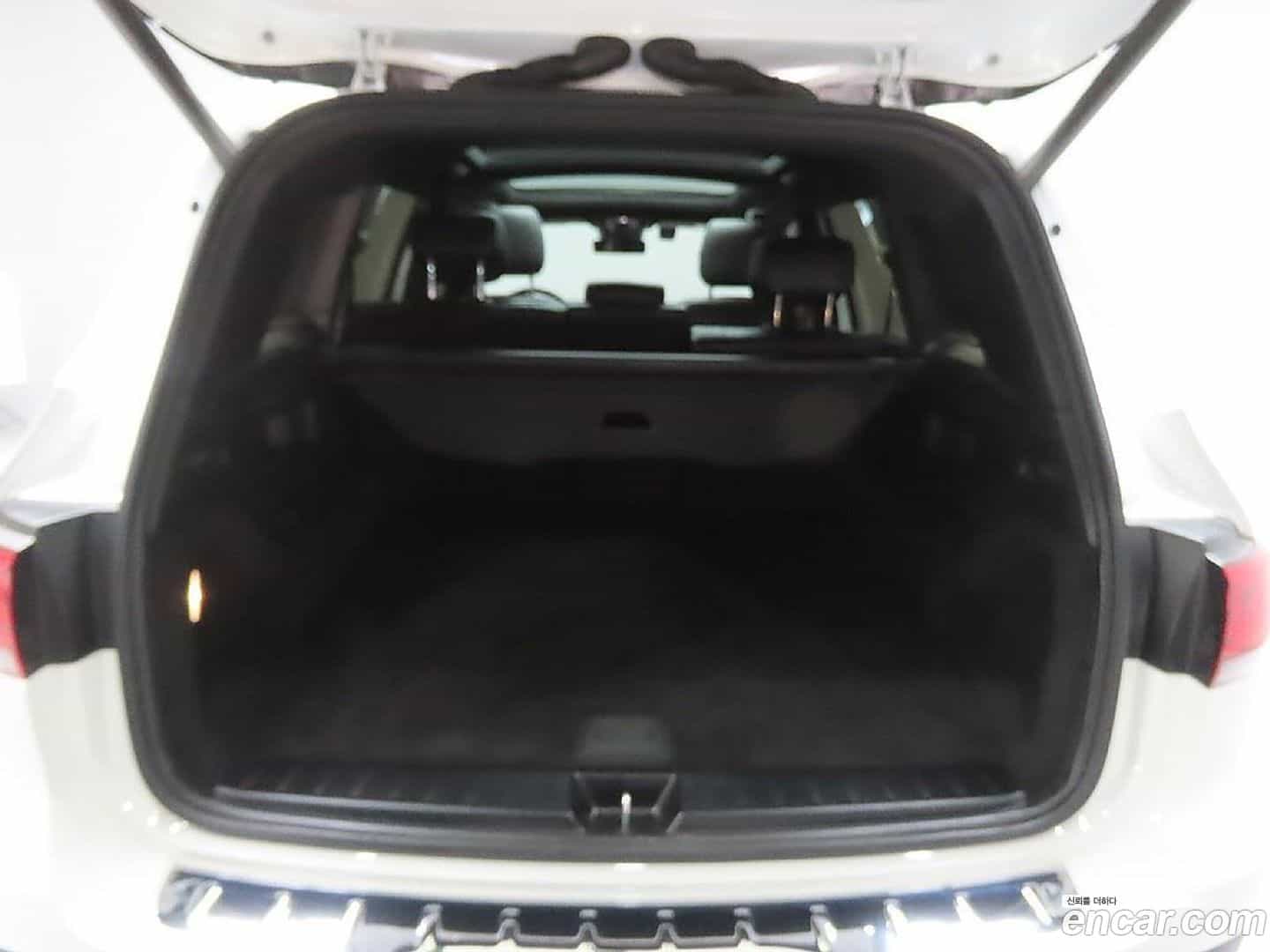 GLB-Class Mercedes-Benz 2021.1-INNER-008