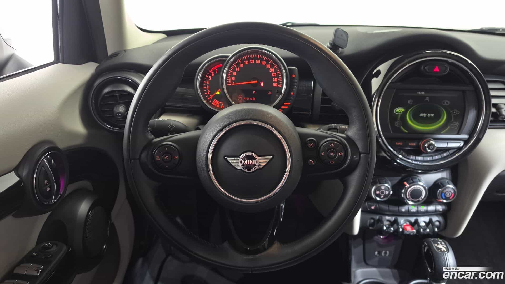 Cooper Mini 2017.6-OPTION-016