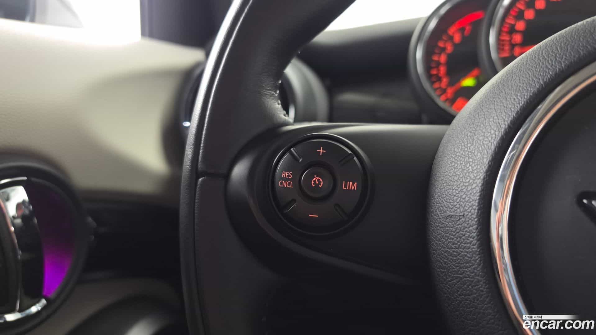 Cooper Mini 2017.6-OPTION-020