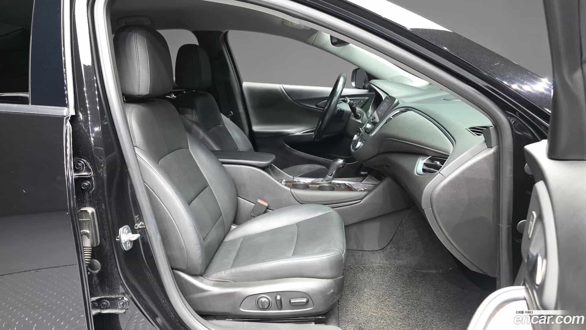 Malibu Chevrolet 2019.1-OPTION-015