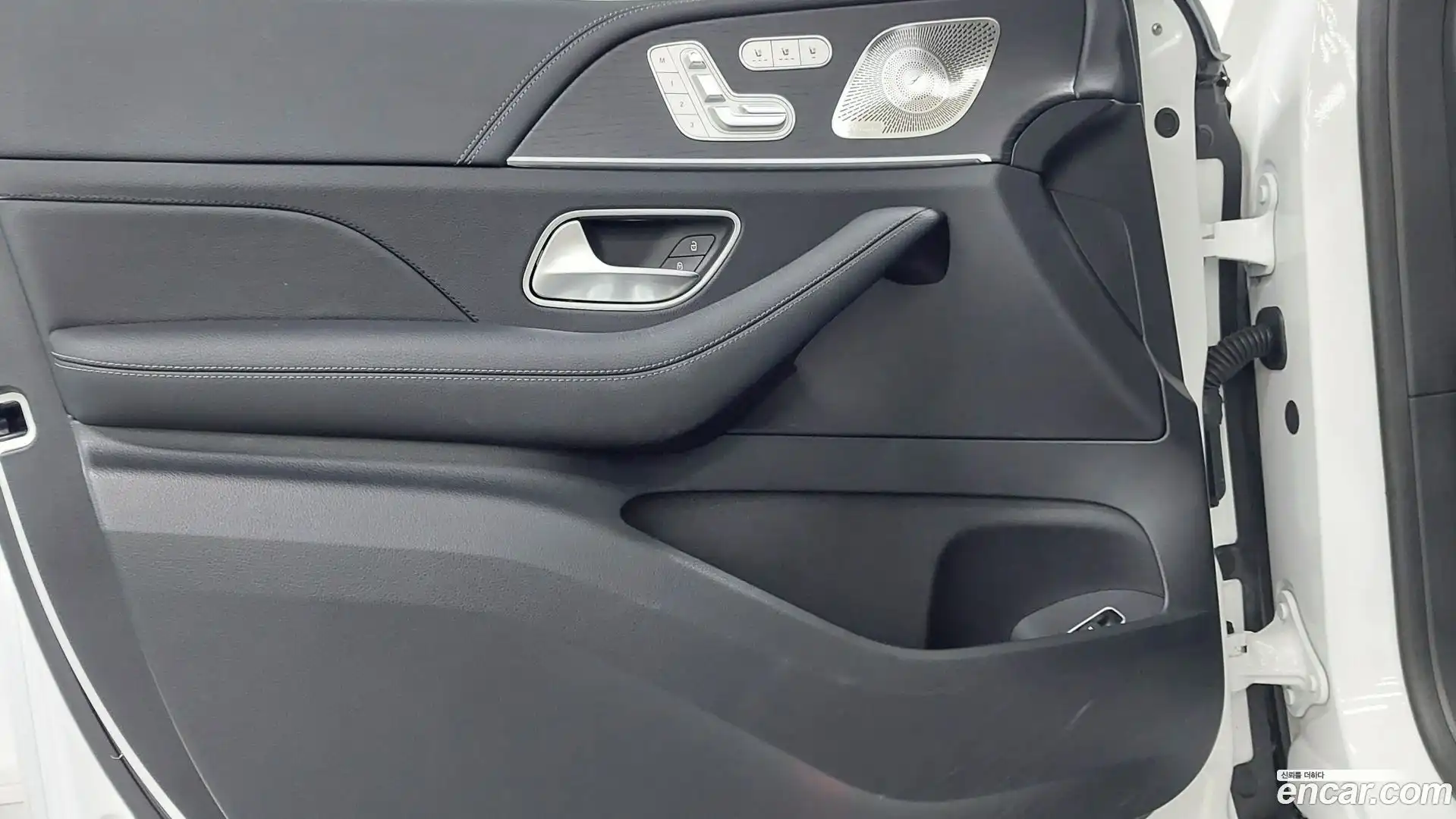 GLE-Class Mercedes-Benz 2024.3-OPTION-019