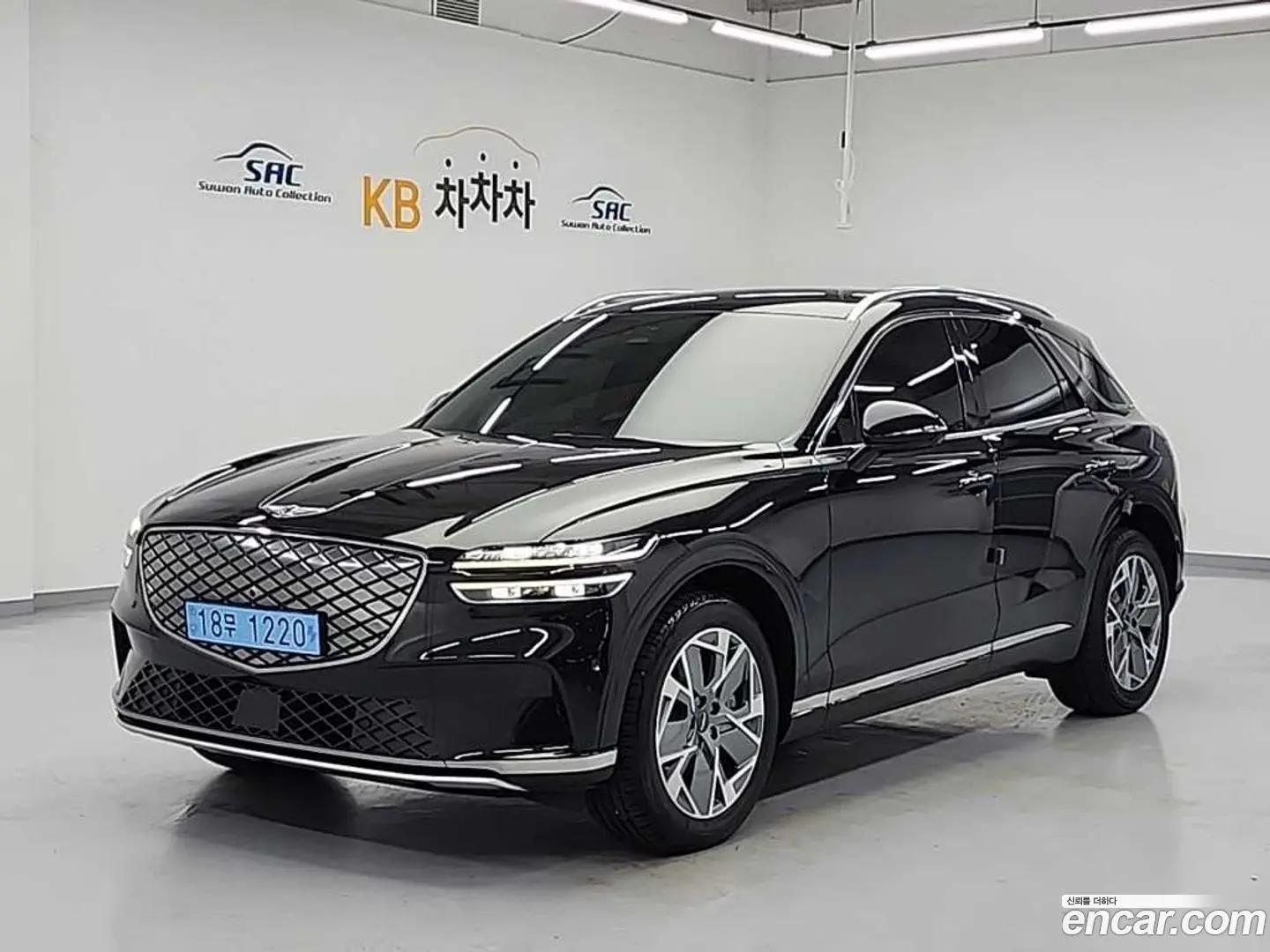 Main__Slider__Photo:GV70 Genesis 2022.3-0