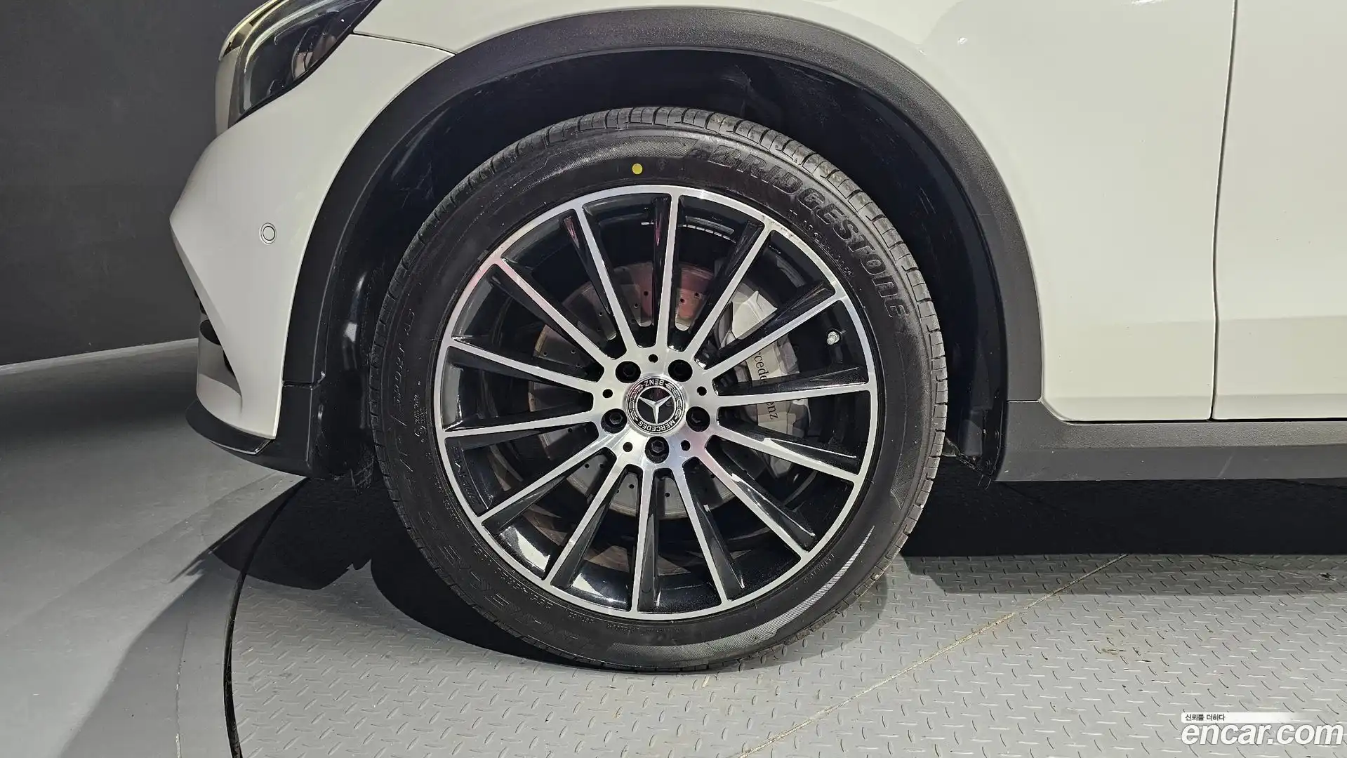 GLC-Class Mercedes-Benz 2018.7-OUTER-005