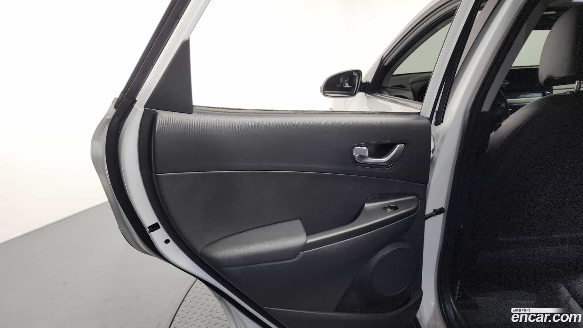 Kona Hyundai 2022.7-INNER-035