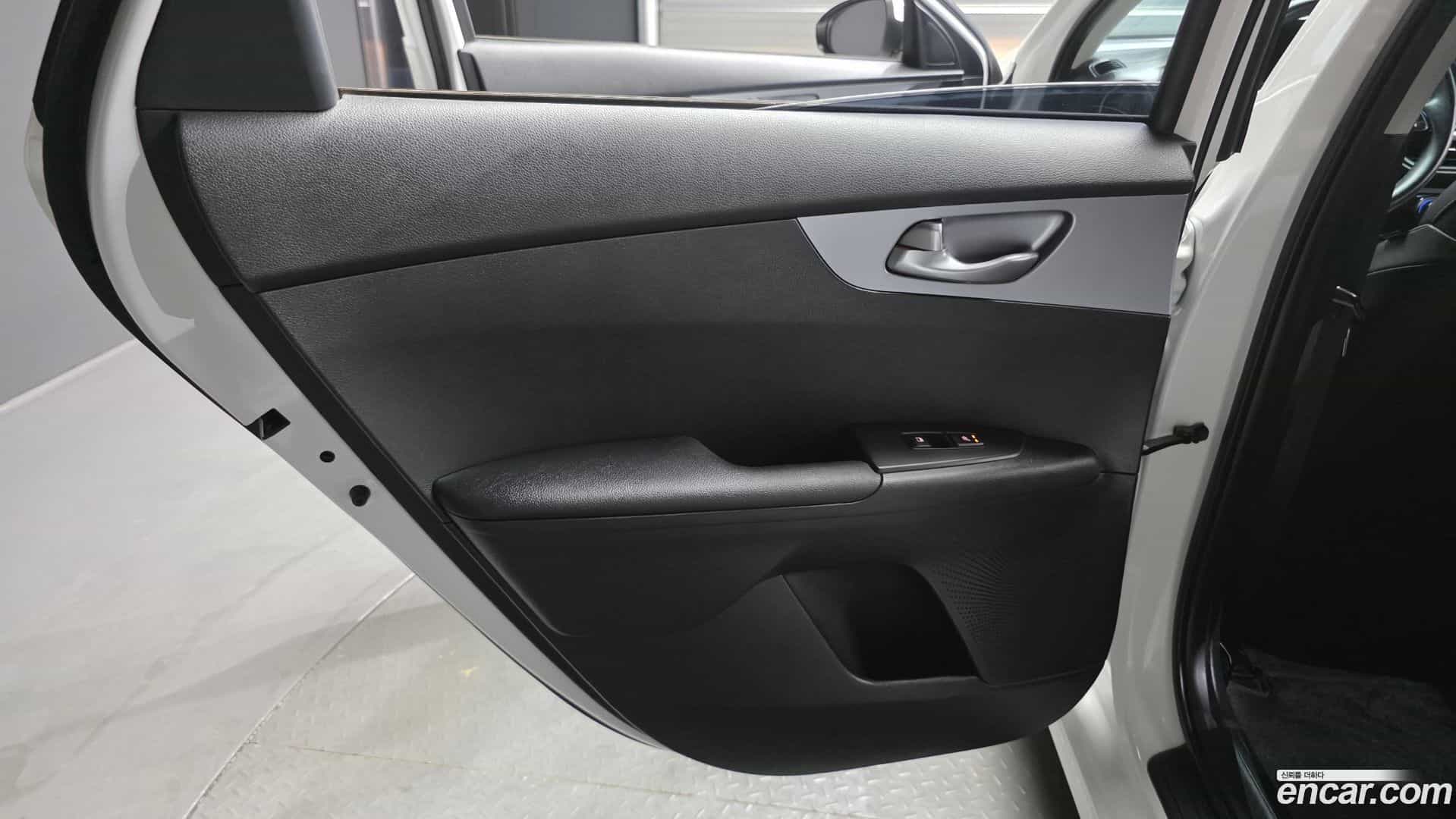 K3 Kia 2021.5-INNER-035