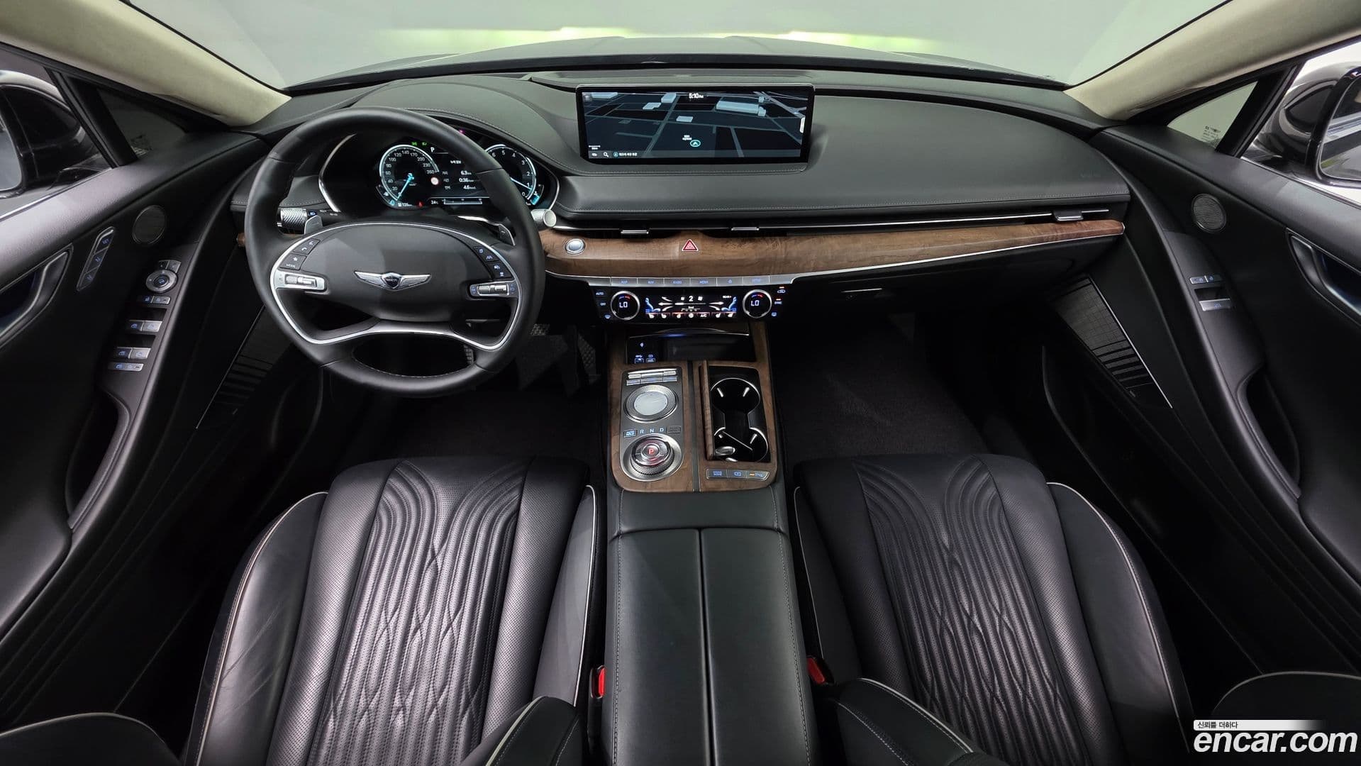 Main__Slider__Photo:G80 Genesis 2022.0-6