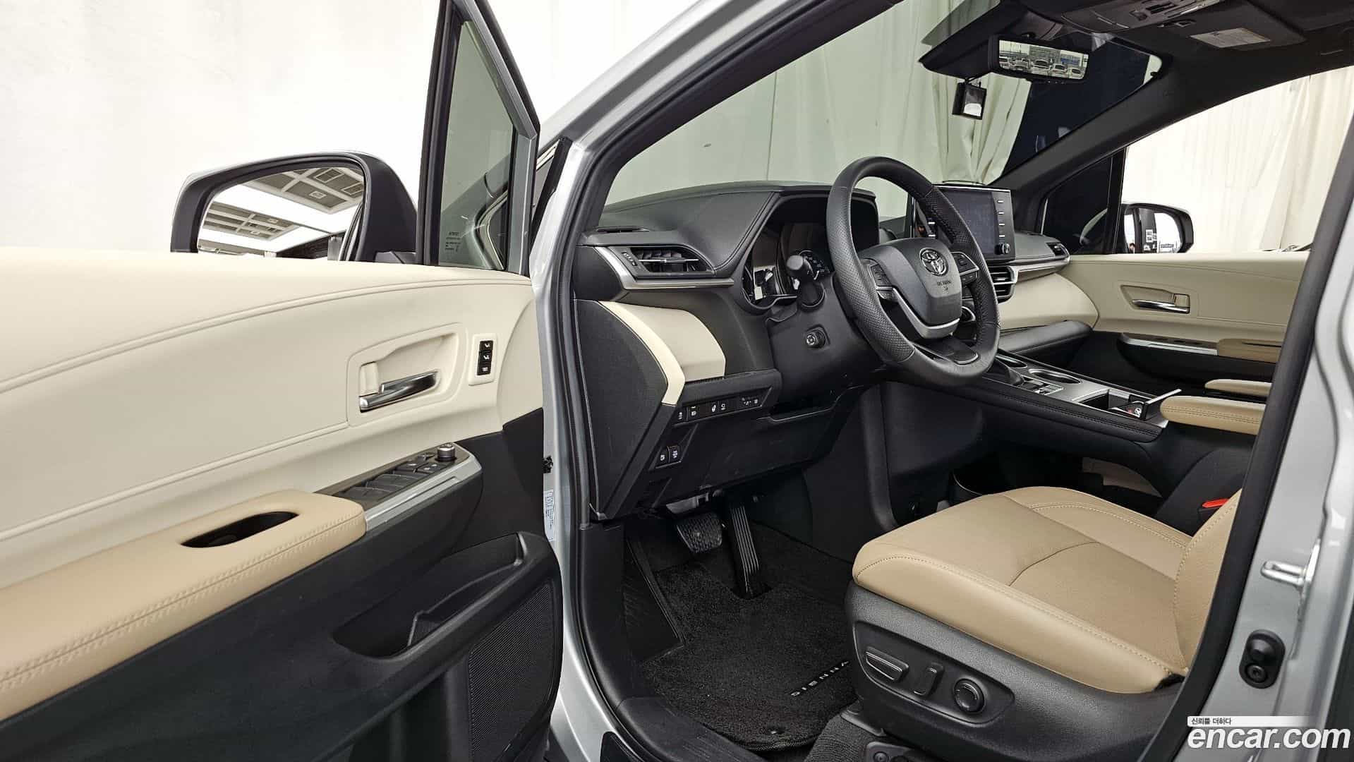 Sienna Toyota 2024.7-INNER-010