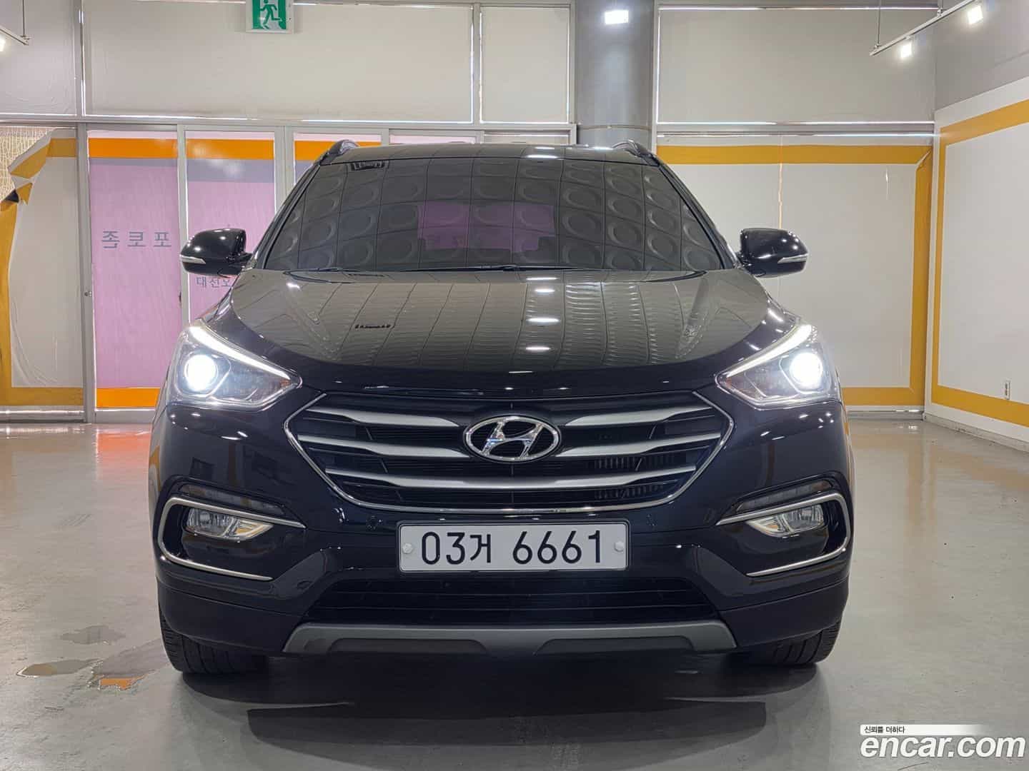 Santafe Hyundai 2018.0-OUTER-003