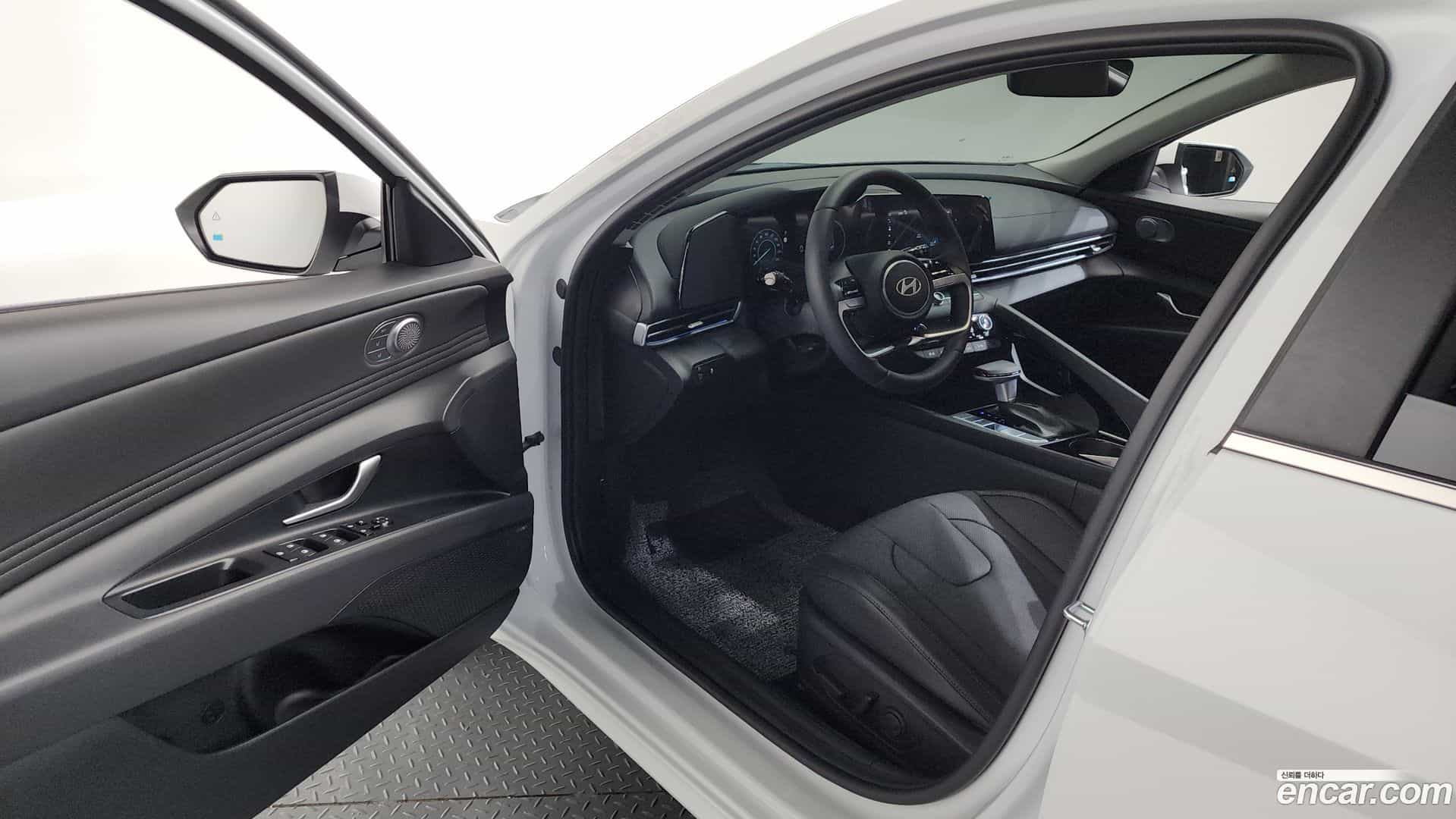 AVANTE Hyundai 2025.7-INNER-010