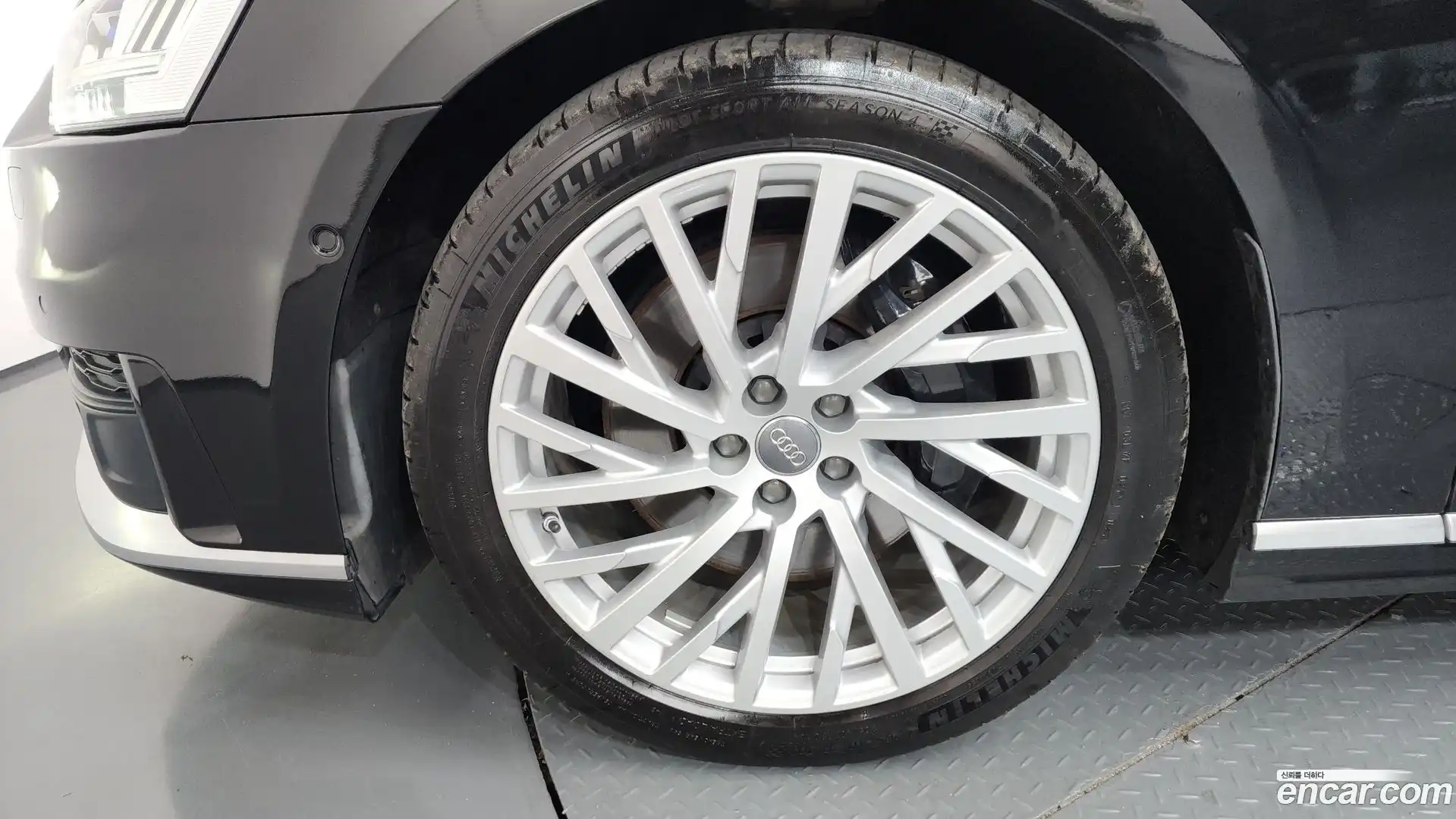 A8 Audi 2019.11-OUTER-005