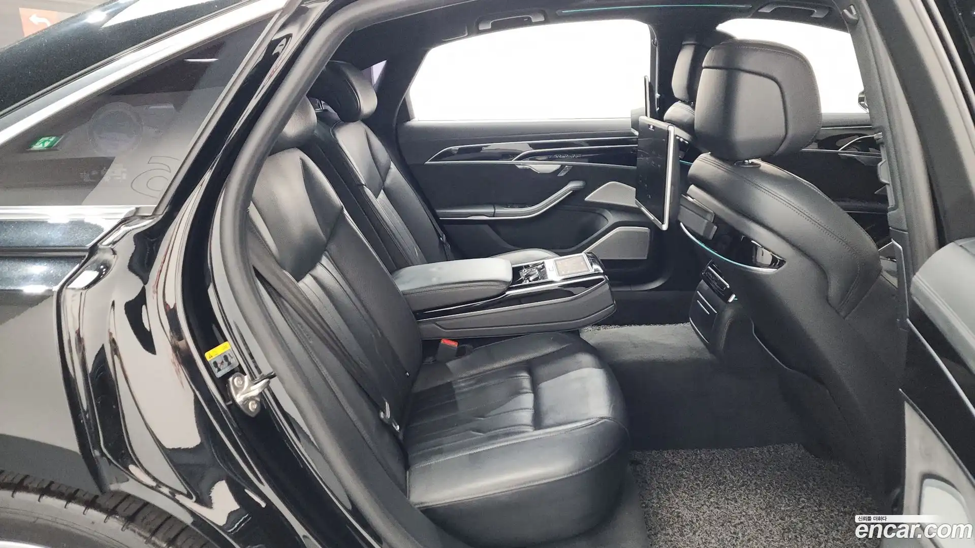 A8 Audi 2019.11-OPTION-015