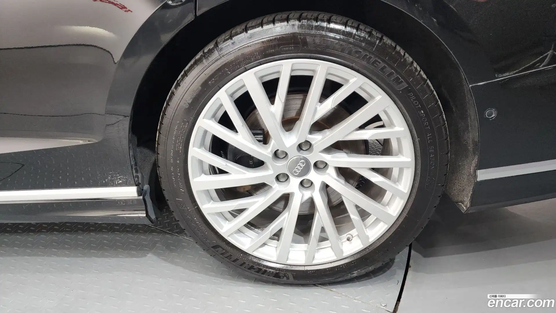 A8 Audi 2019.11-OUTER-031