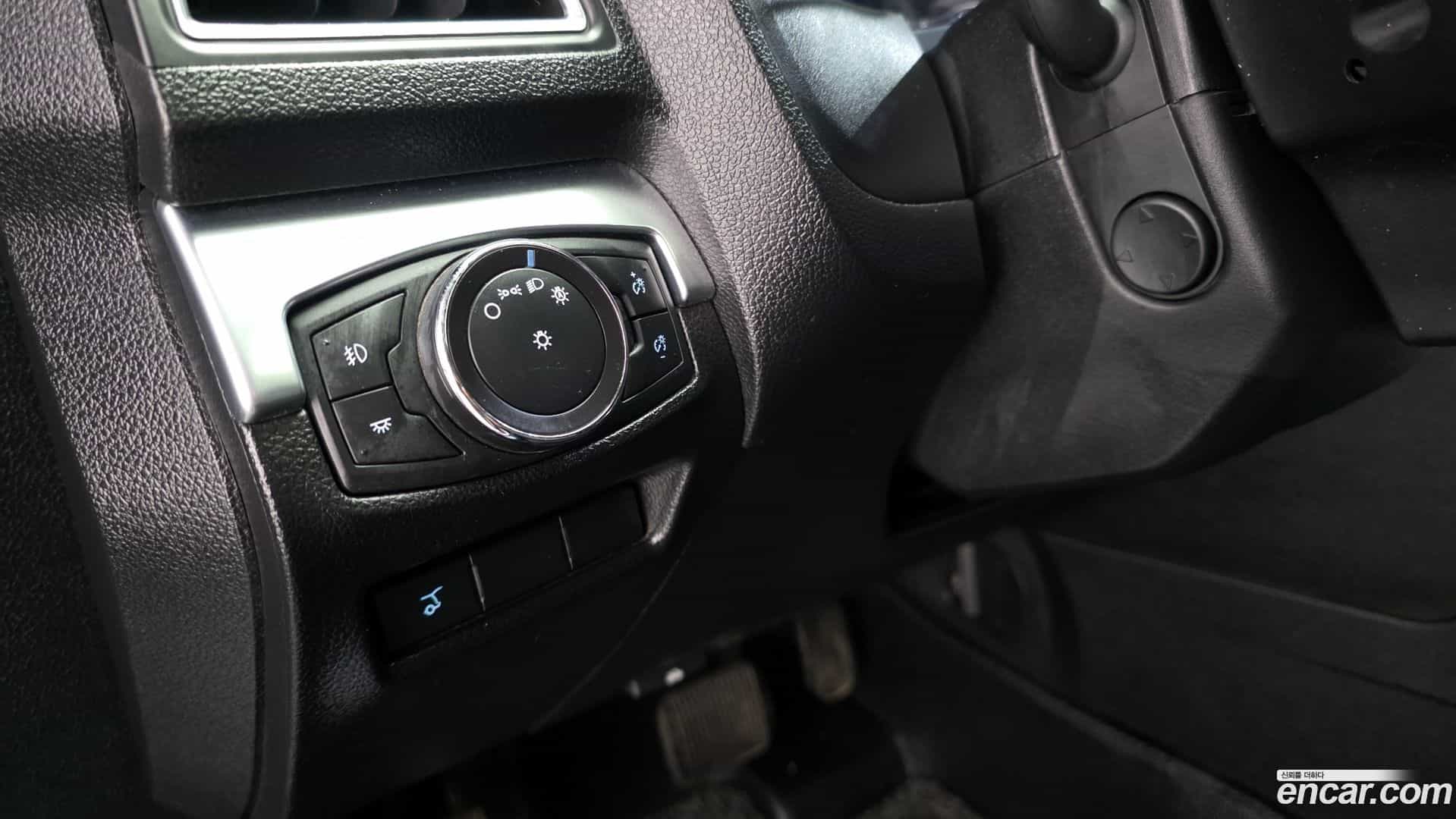 Explorer Ford 2018.3-OPTION-021