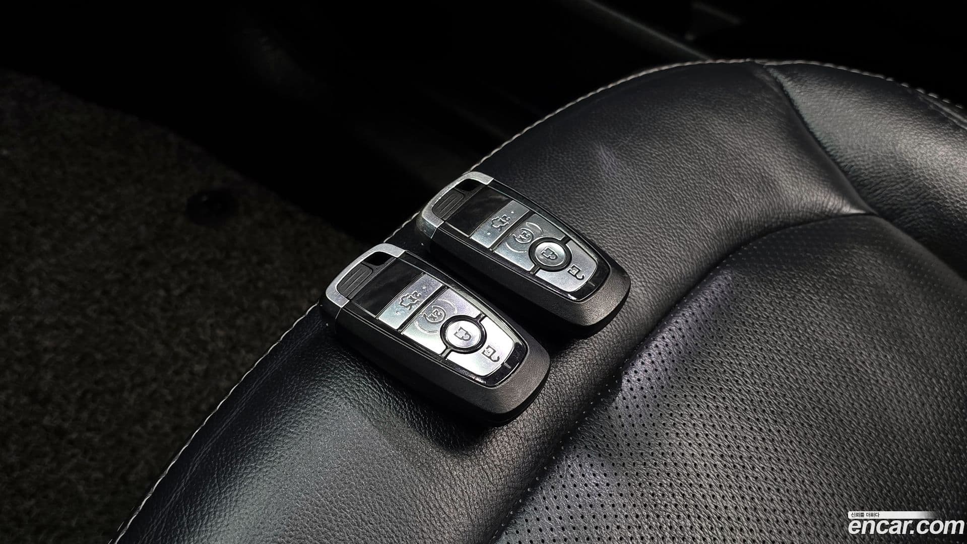 Main__Slider__Photo:Explorer Ford 2018.3-17