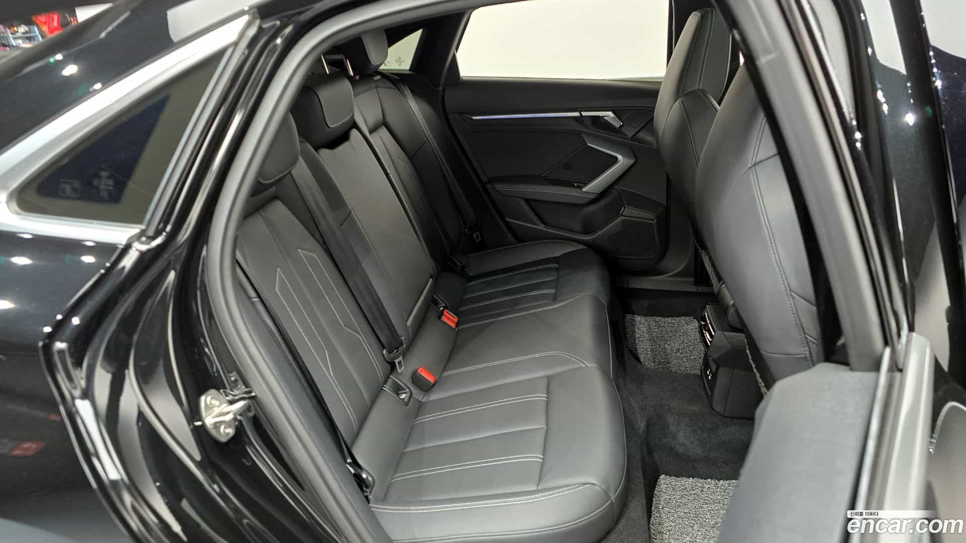 A3 Audi 2025.8-OPTION-015