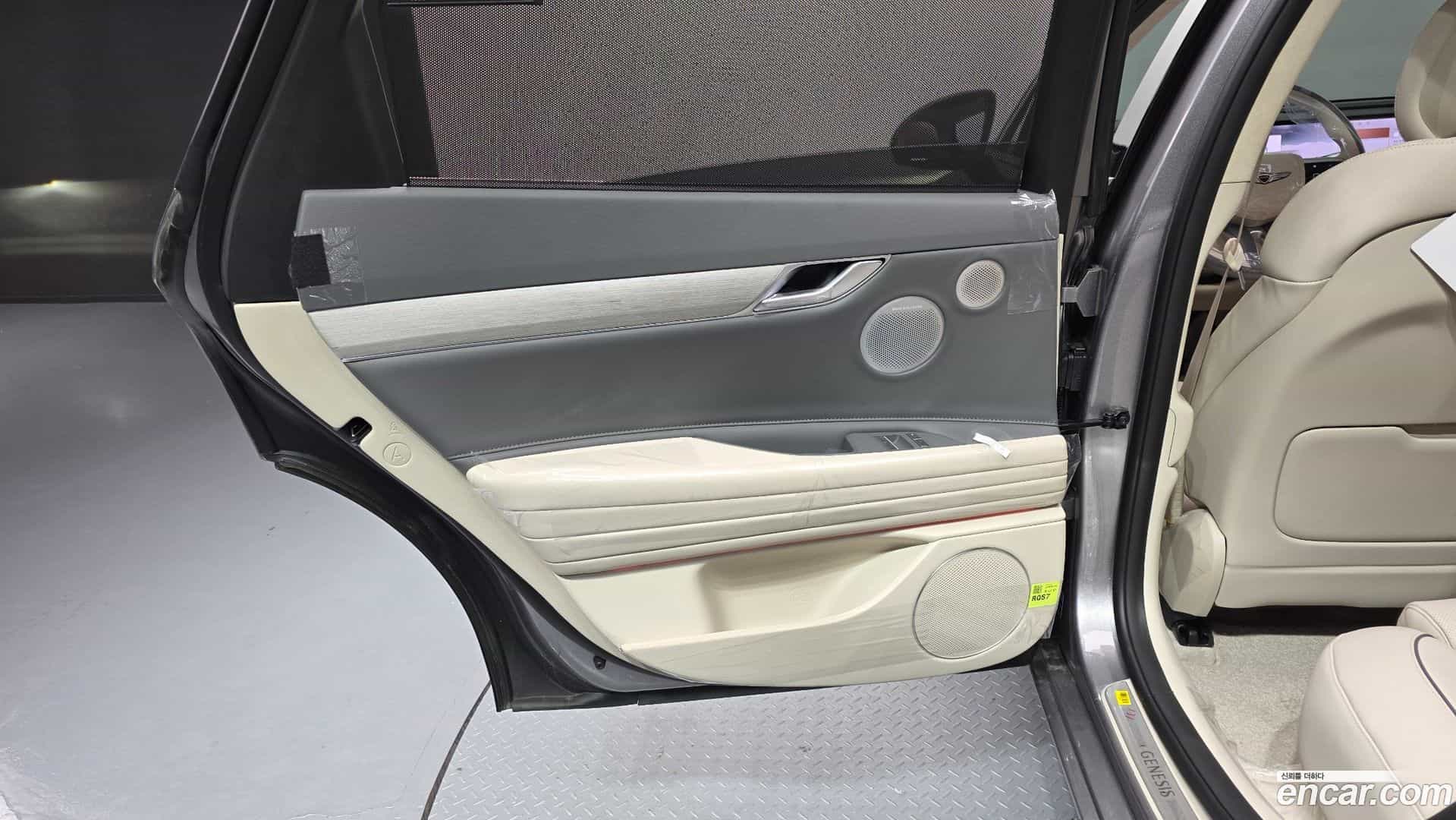 G80 Genesis 2026.2-INNER-035
