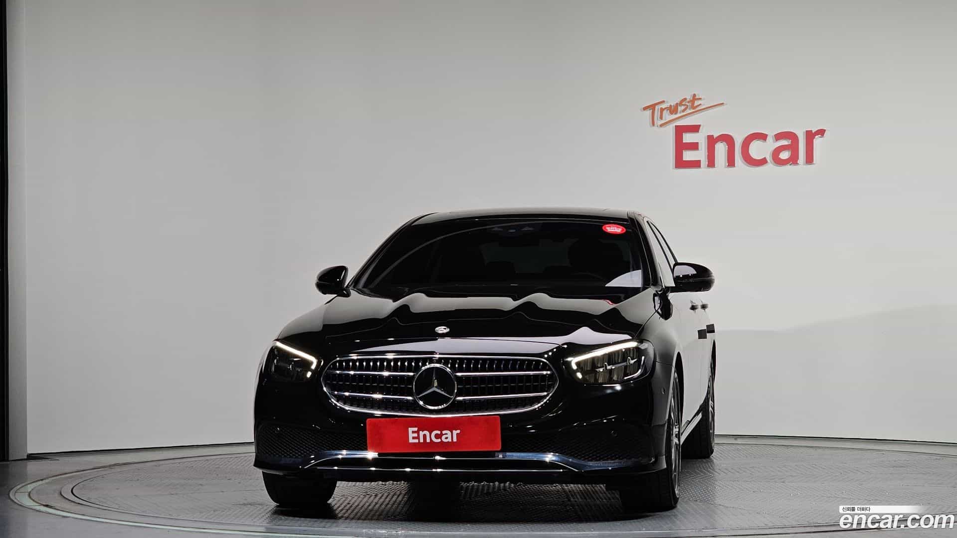 E-Class Mercedes-Benz 2023.8-OUTER-003