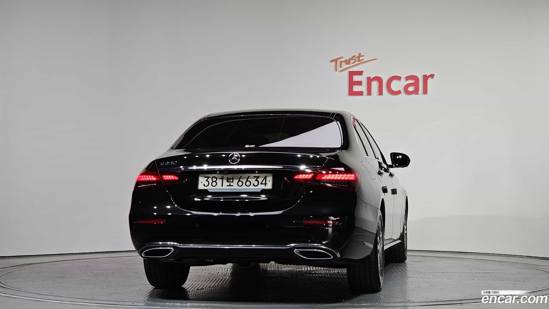 E-Class Mercedes-Benz 2023.8-OUTER-004