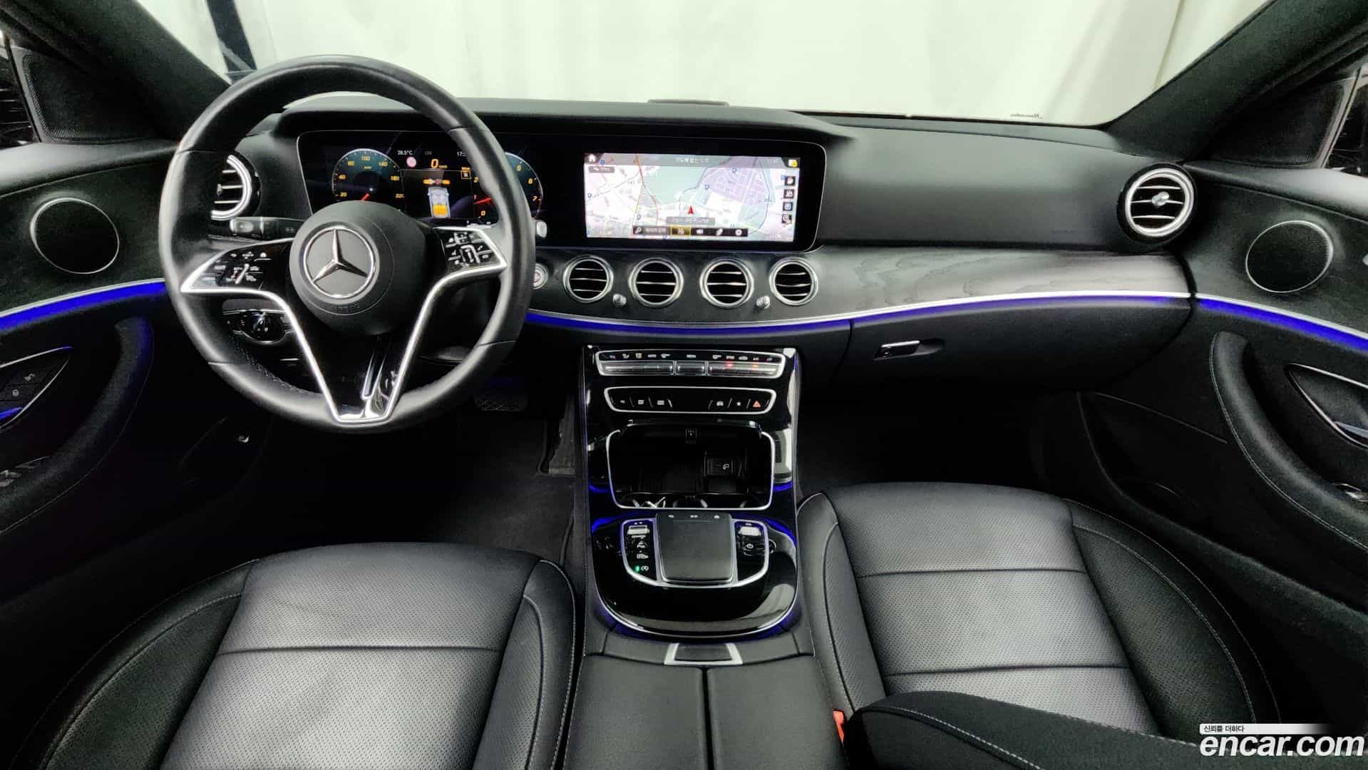 E-Class Mercedes-Benz 2023.8-INNER-007