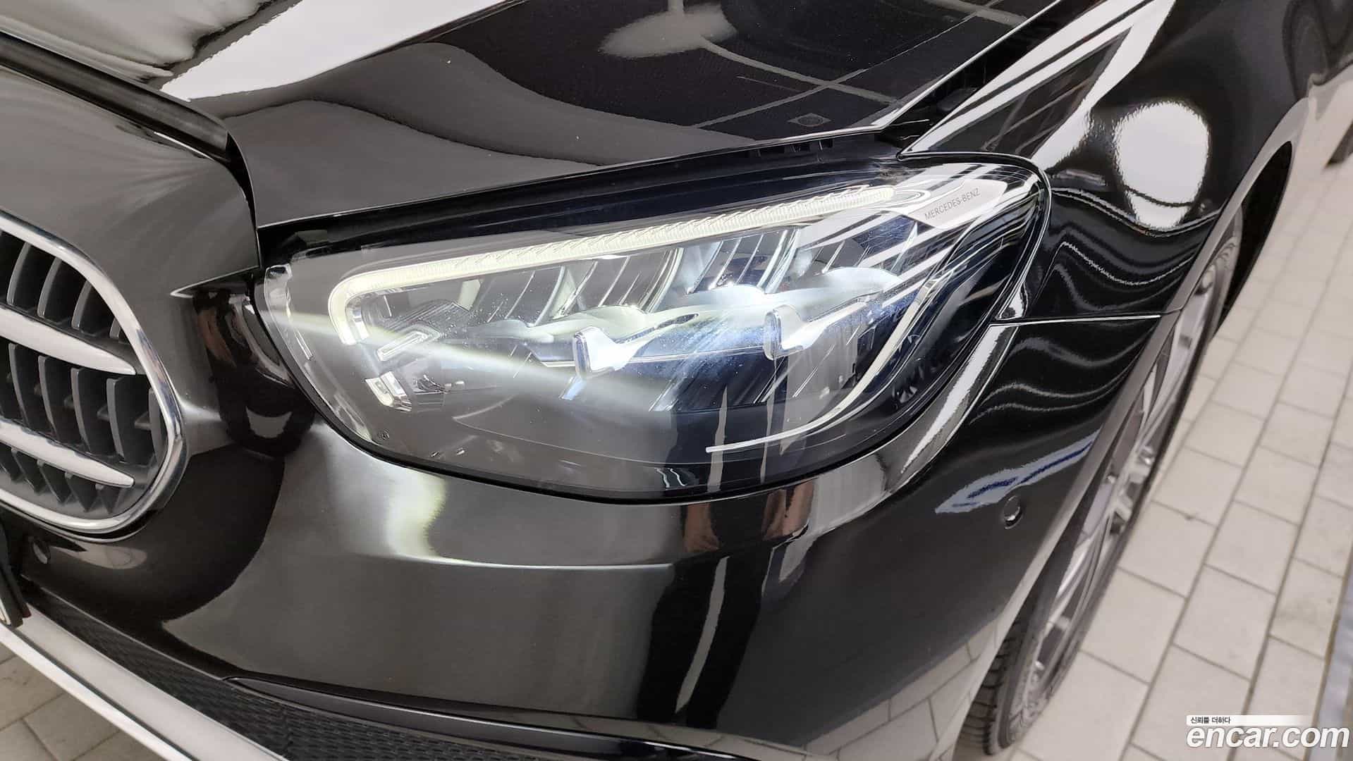 E-Class Mercedes-Benz 2023.8-OUTER-032