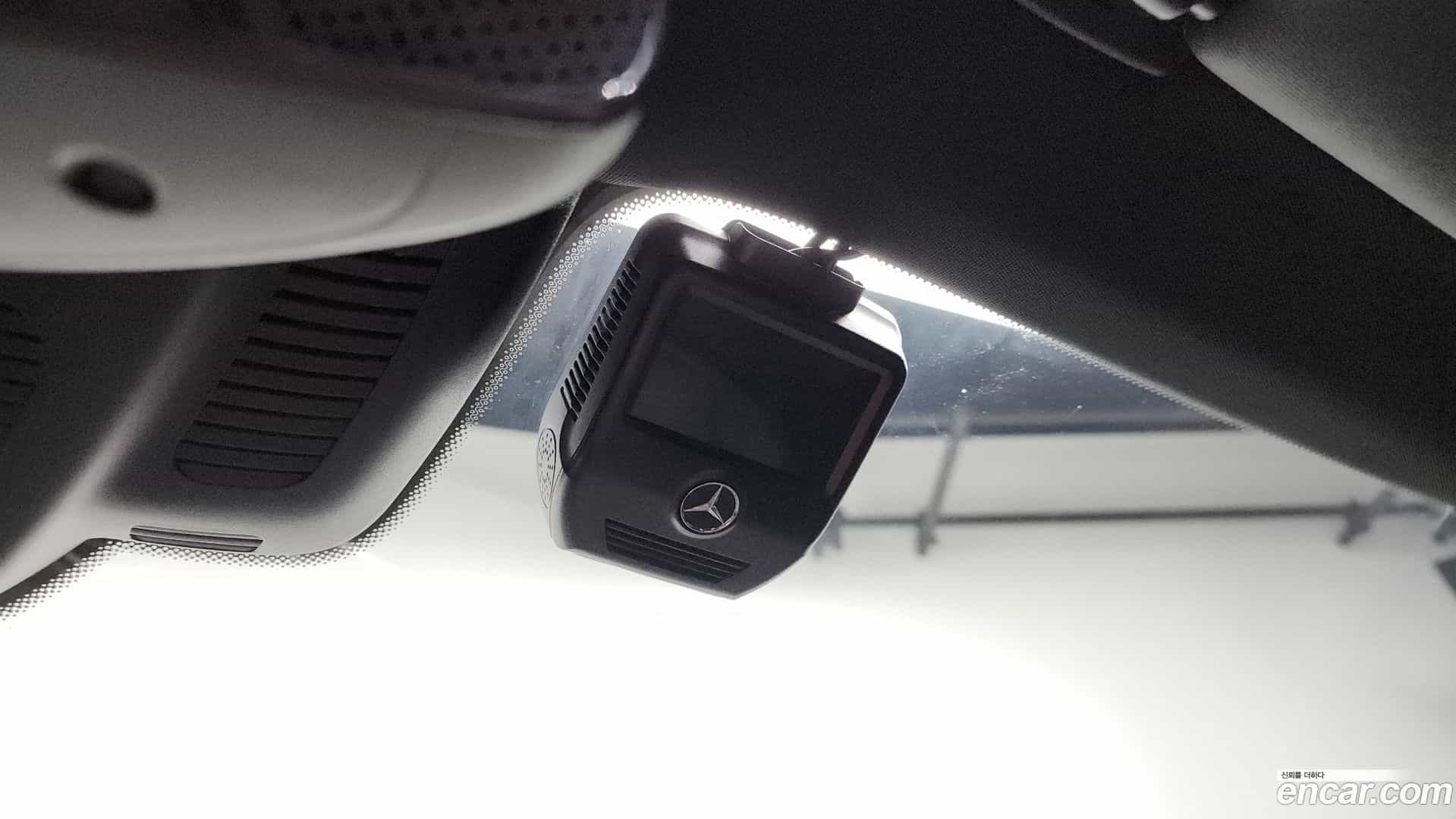 E-Class Mercedes-Benz 2022.7-OPTION-023