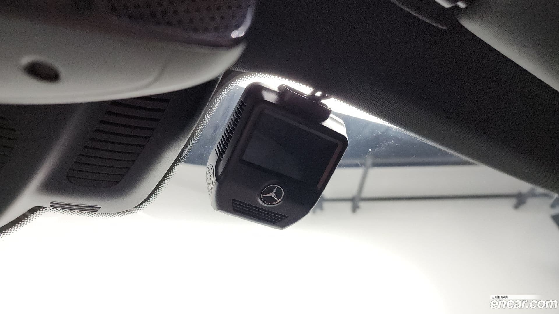 Main__Slider__Photo:E-Class Mercedes-Benz 2022.7-18