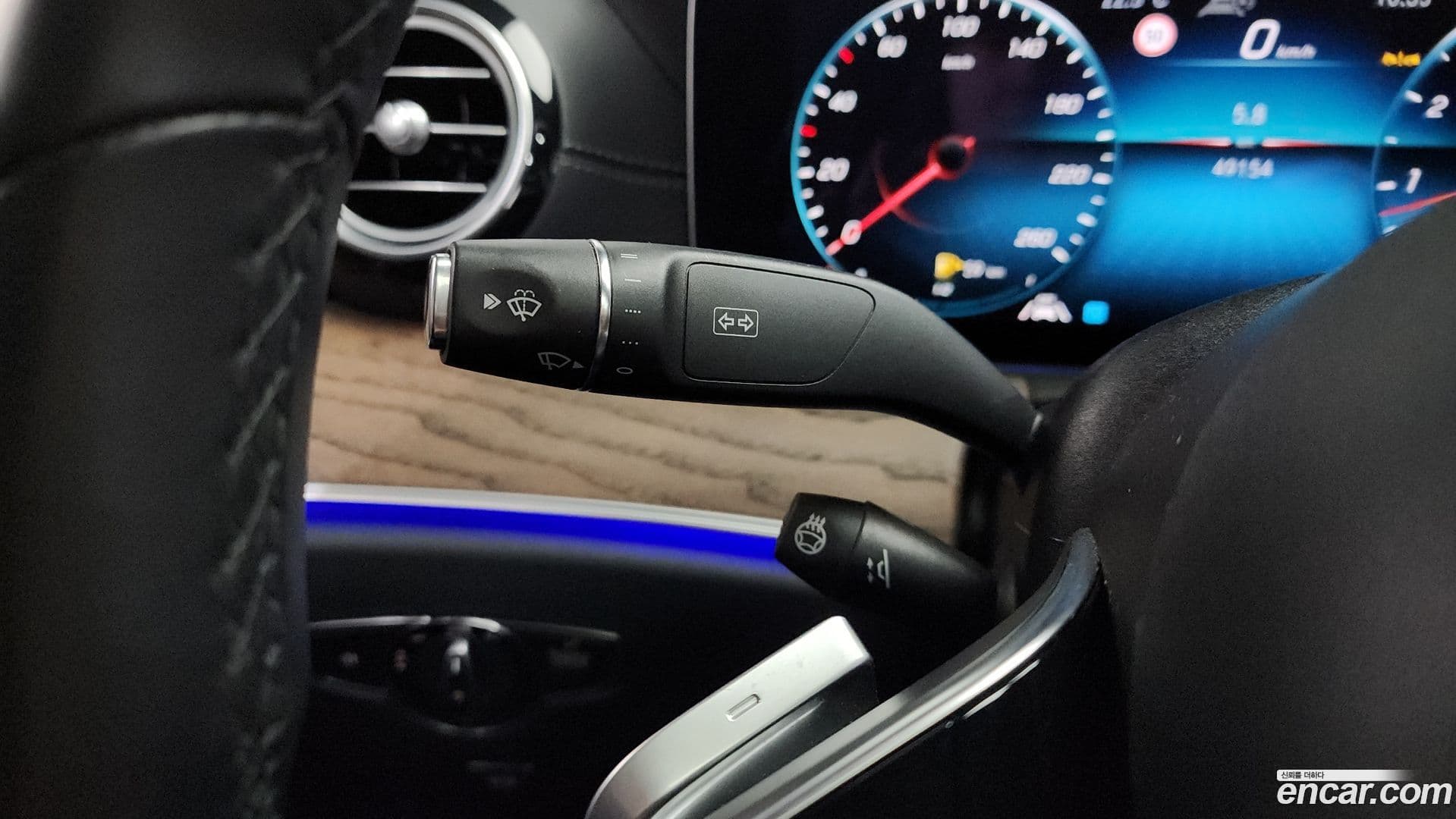 Main__Slider__Photo:E-Class Mercedes-Benz 2022.7-34