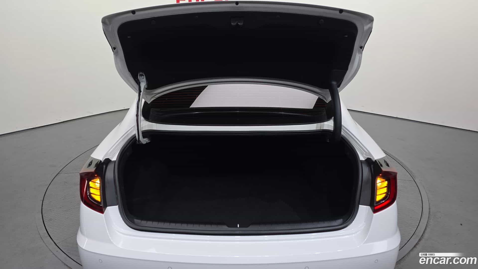 Sonata Hyundai 2022.6-OPTION-044