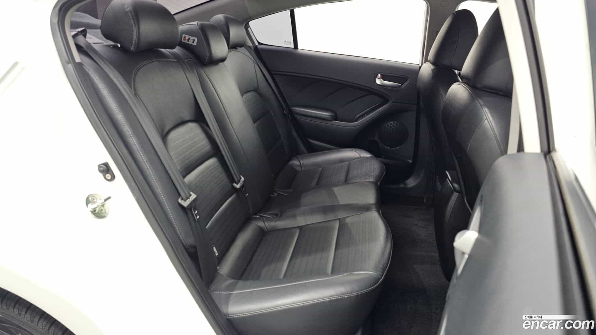 K3 Kia 2018.0-OPTION-015