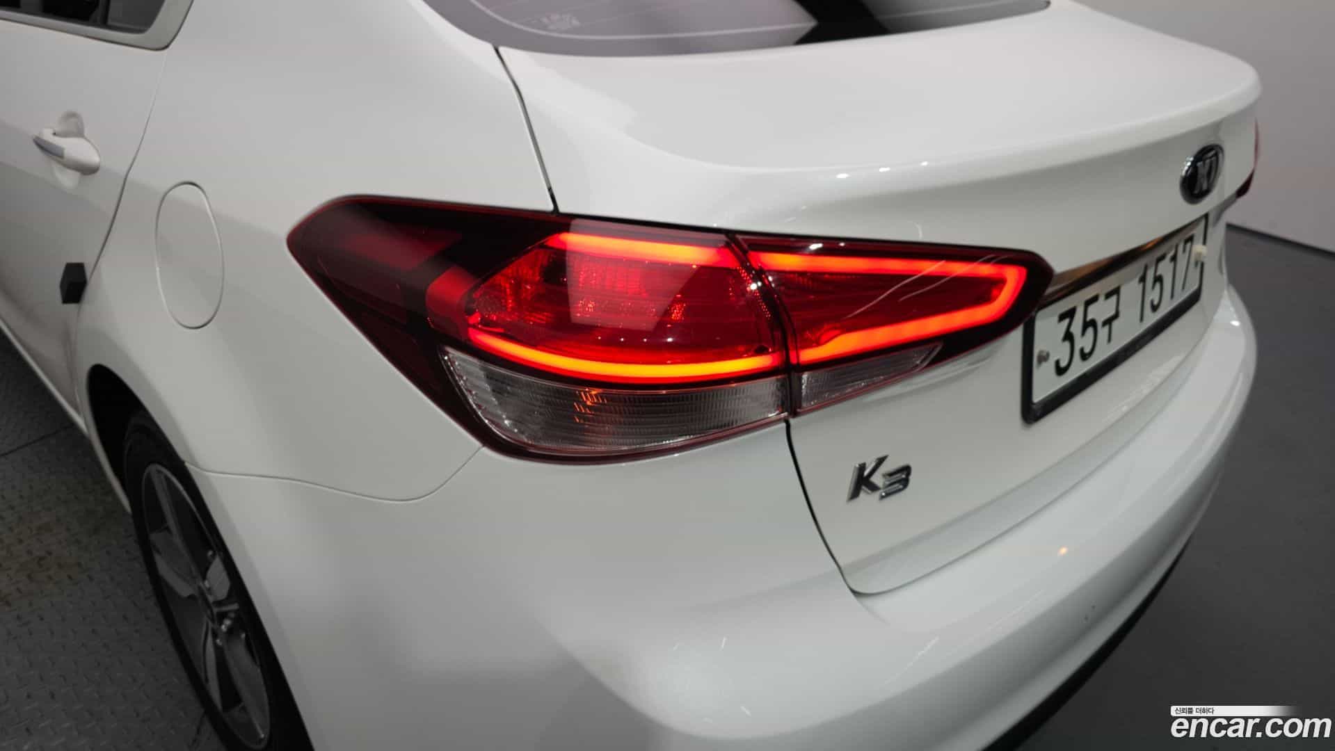 K3 Kia 2018.0-OUTER-033