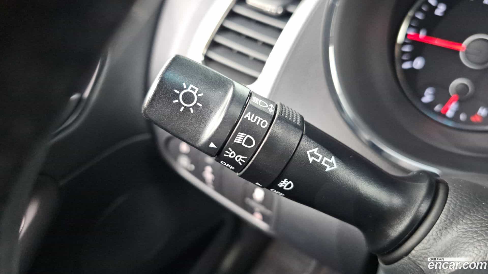 K3 Kia 2018.0-OPTION-041