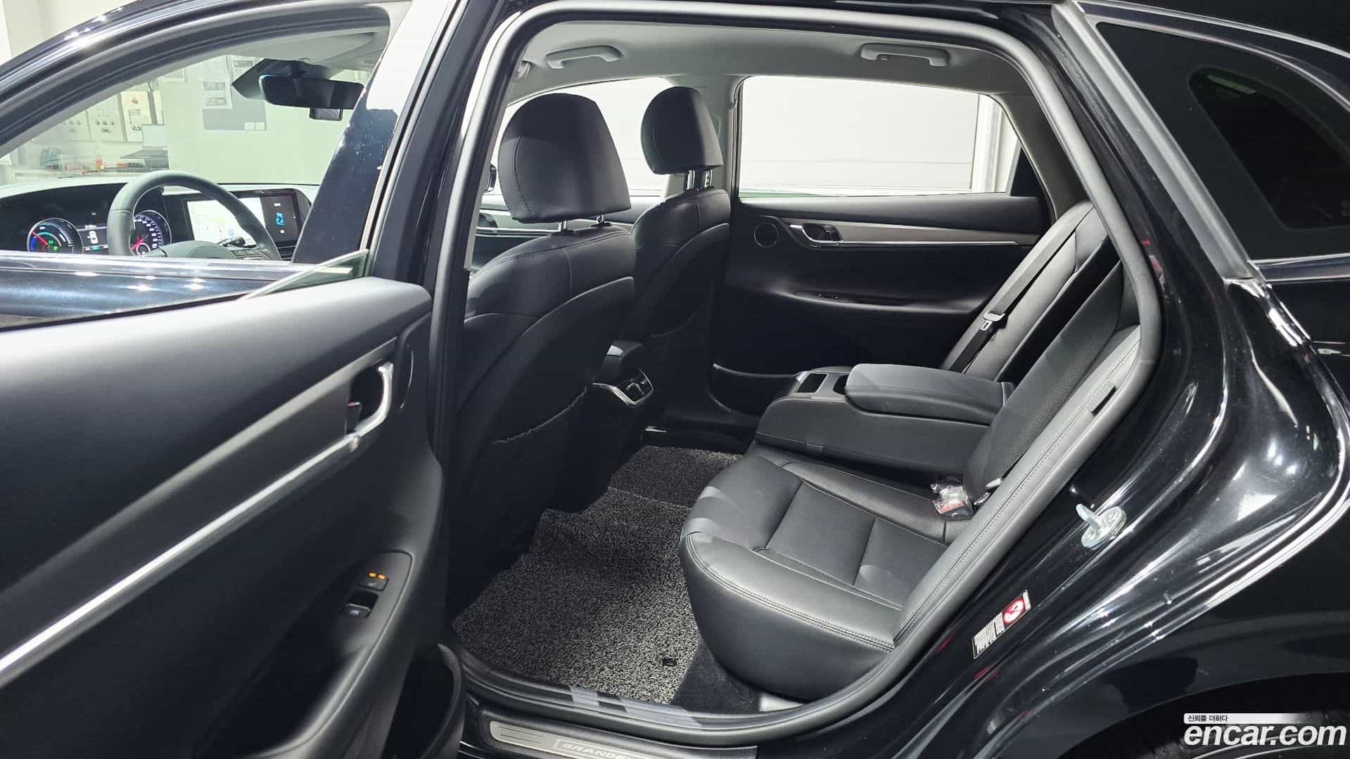 Grandeur Hyundai 2020.8-OPTION-015