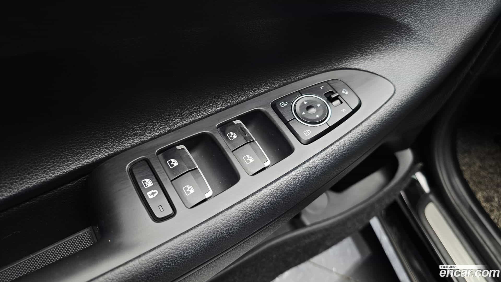 Grandeur Hyundai 2020.8-OPTION-019
