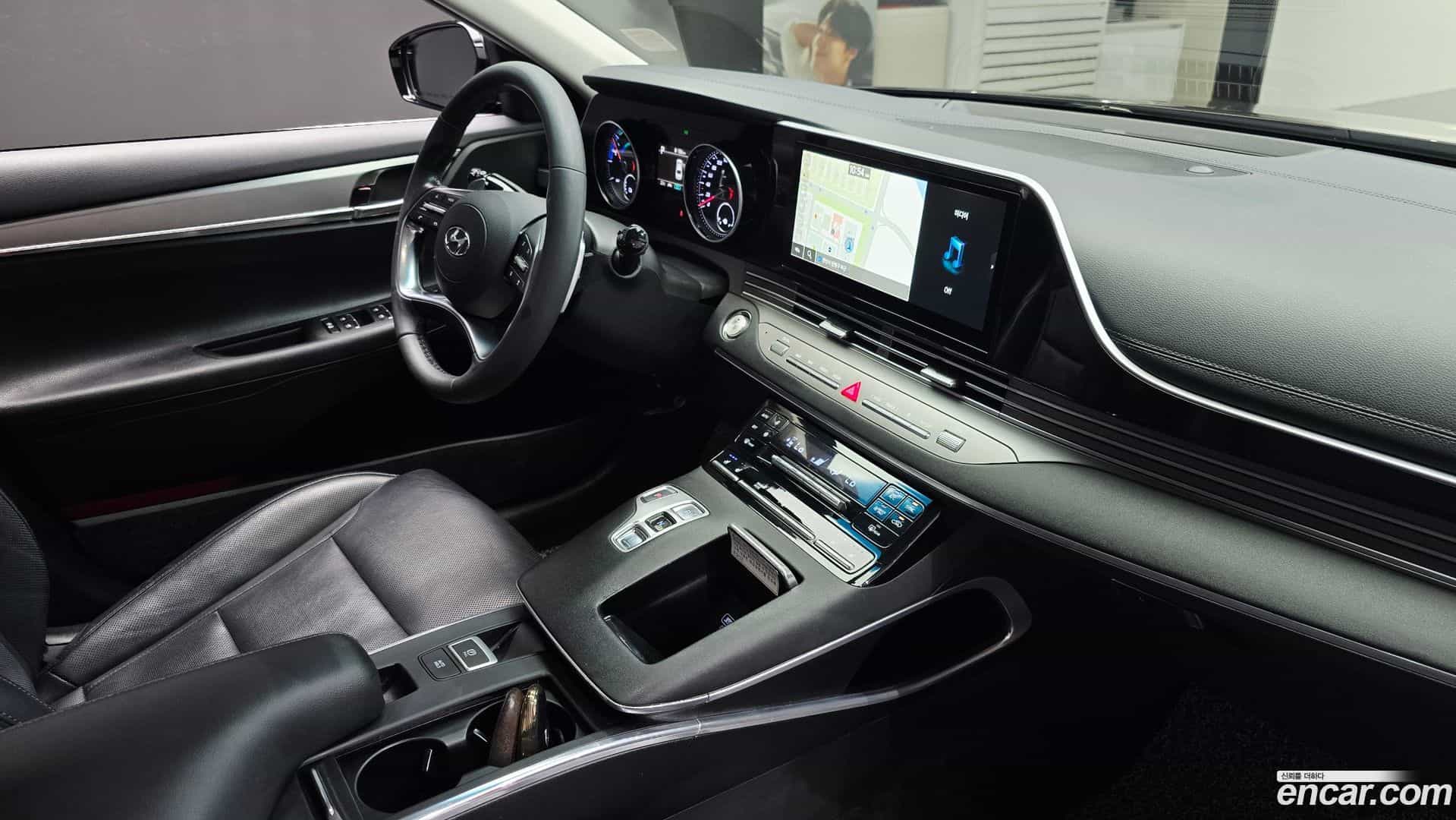 Grandeur Hyundai 2020.8-OPTION-044