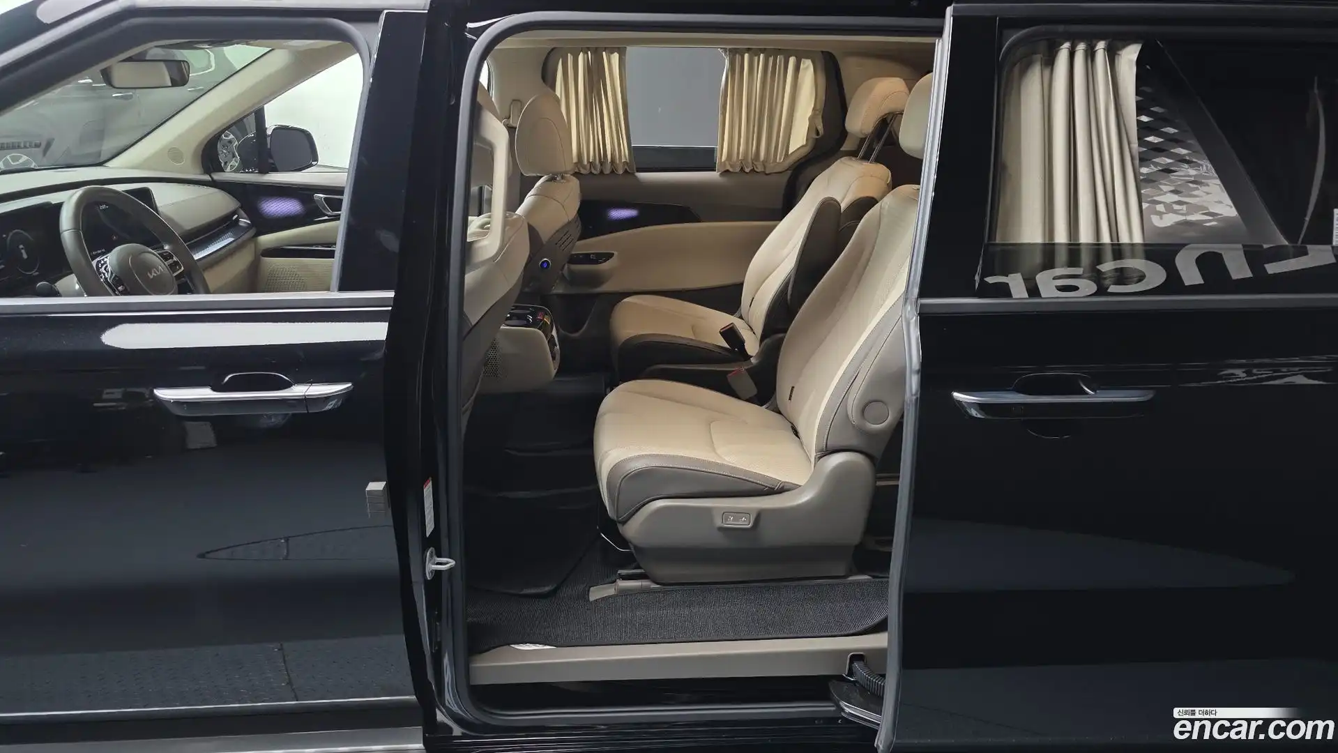 Canival Kia 2023.4-OPTION-015