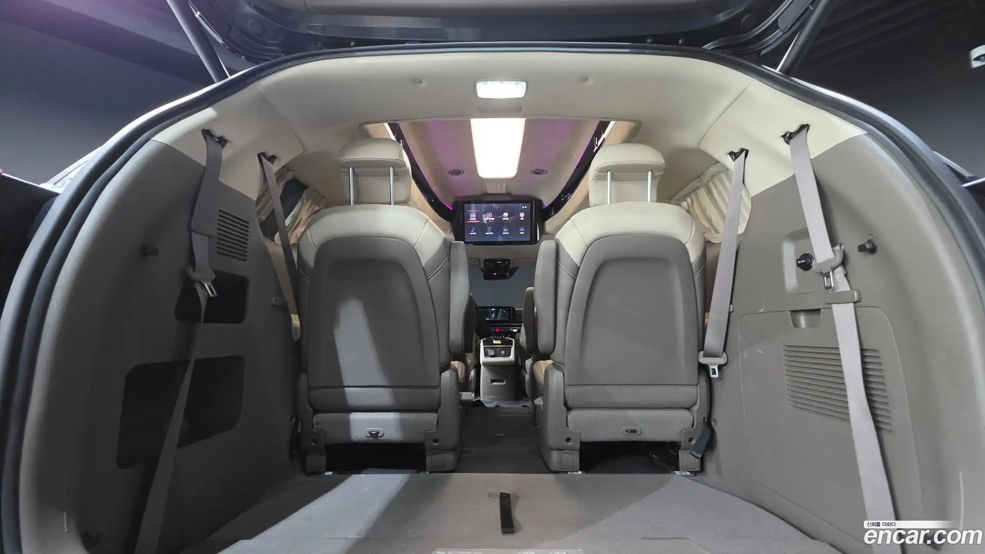 Canival Kia 2023.4-OPTION-024