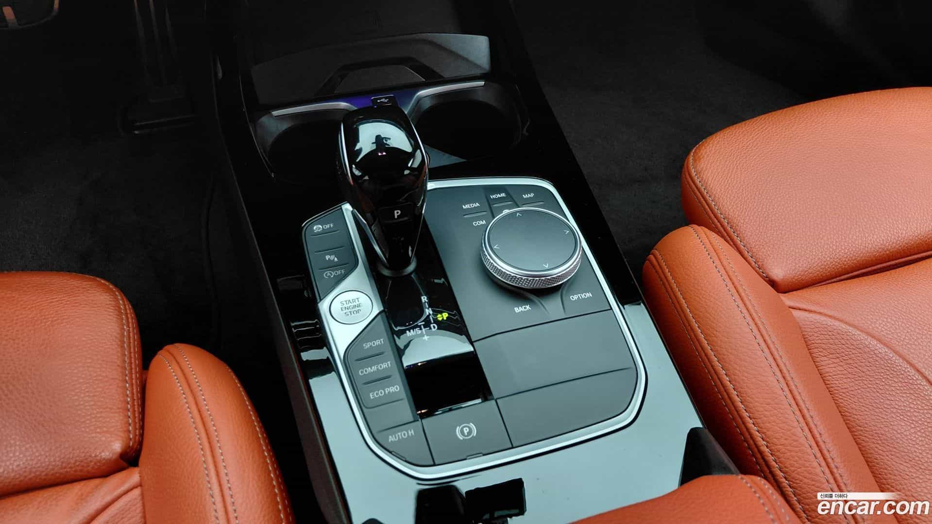 2-Series BMW 2021.8-INNER-009