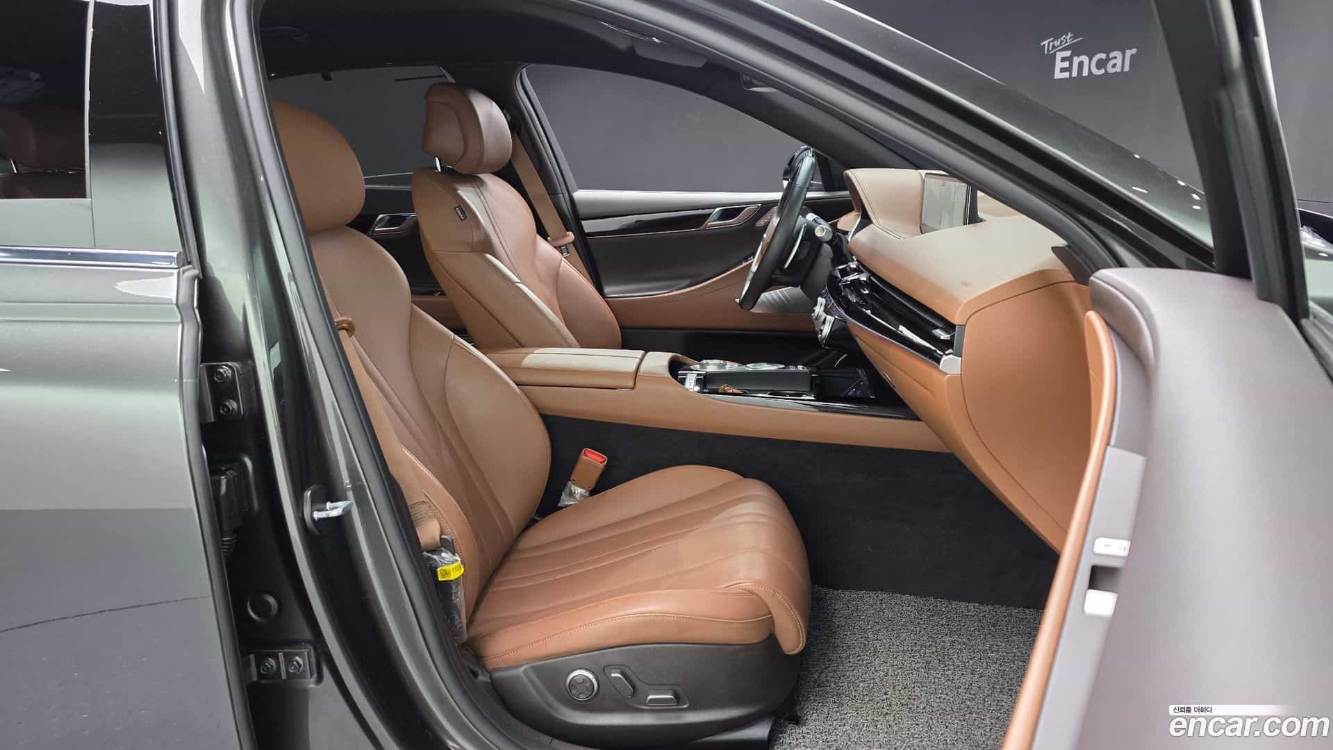 G80 Genesis 2022.3-INNER-036