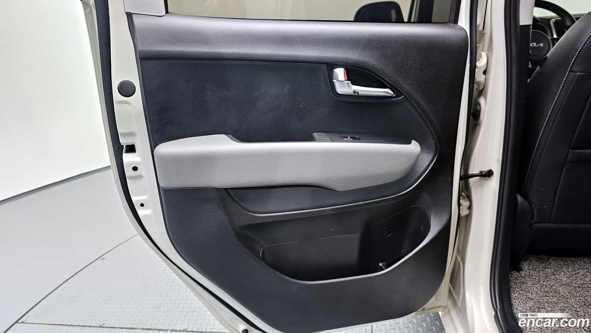 RAY Kia 2022.5-INNER-035