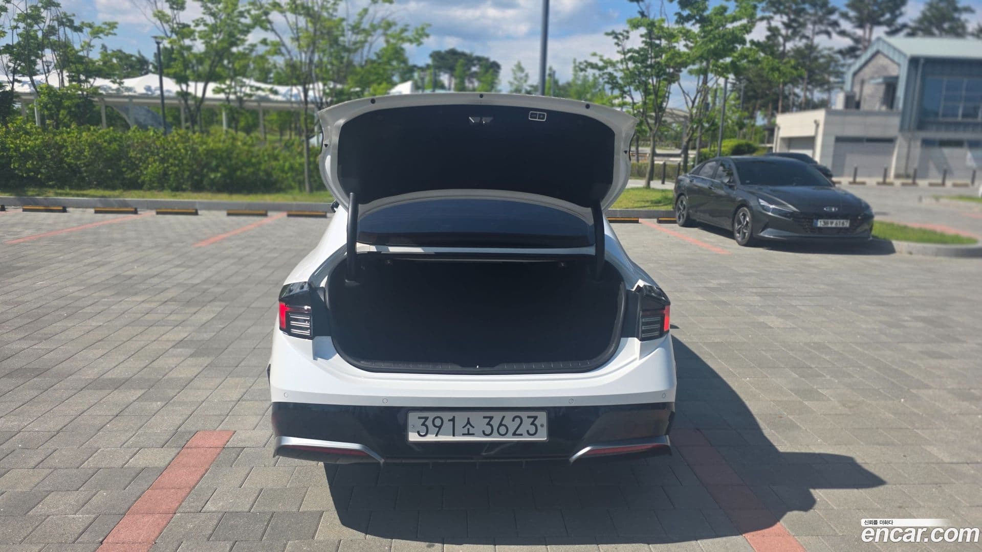 Main__Slider__Photo:Sonata Hyundai 2023.4-5