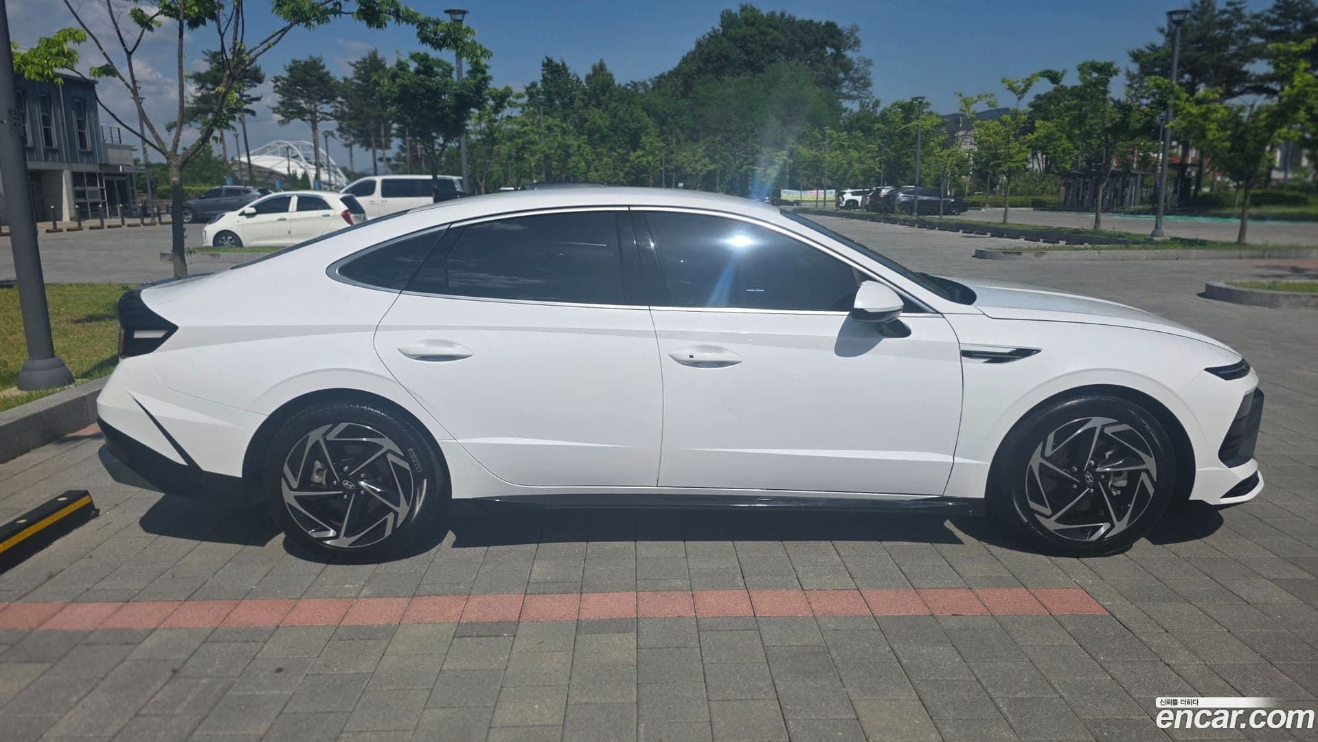 Main__Slider__Photo:Sonata Hyundai 2023.4-7