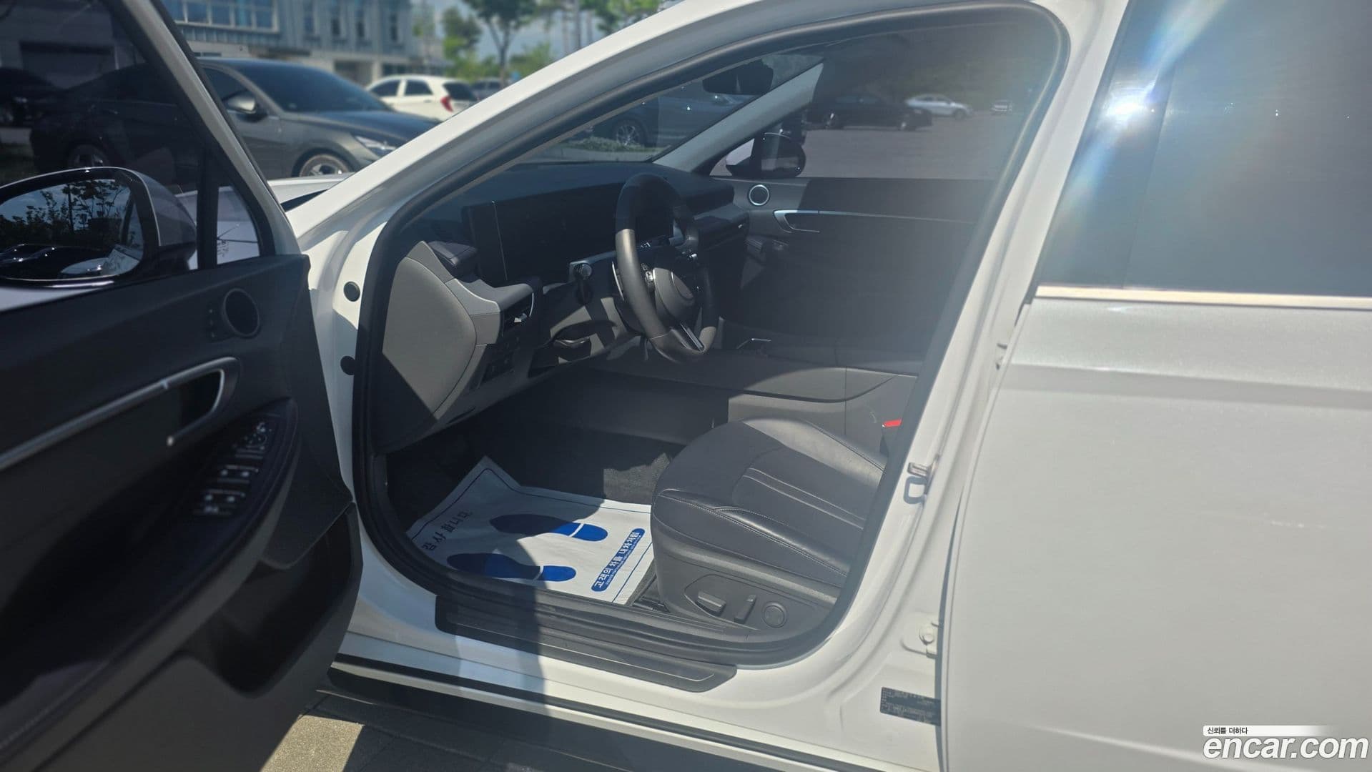 Main__Slider__Photo:Sonata Hyundai 2023.4-9